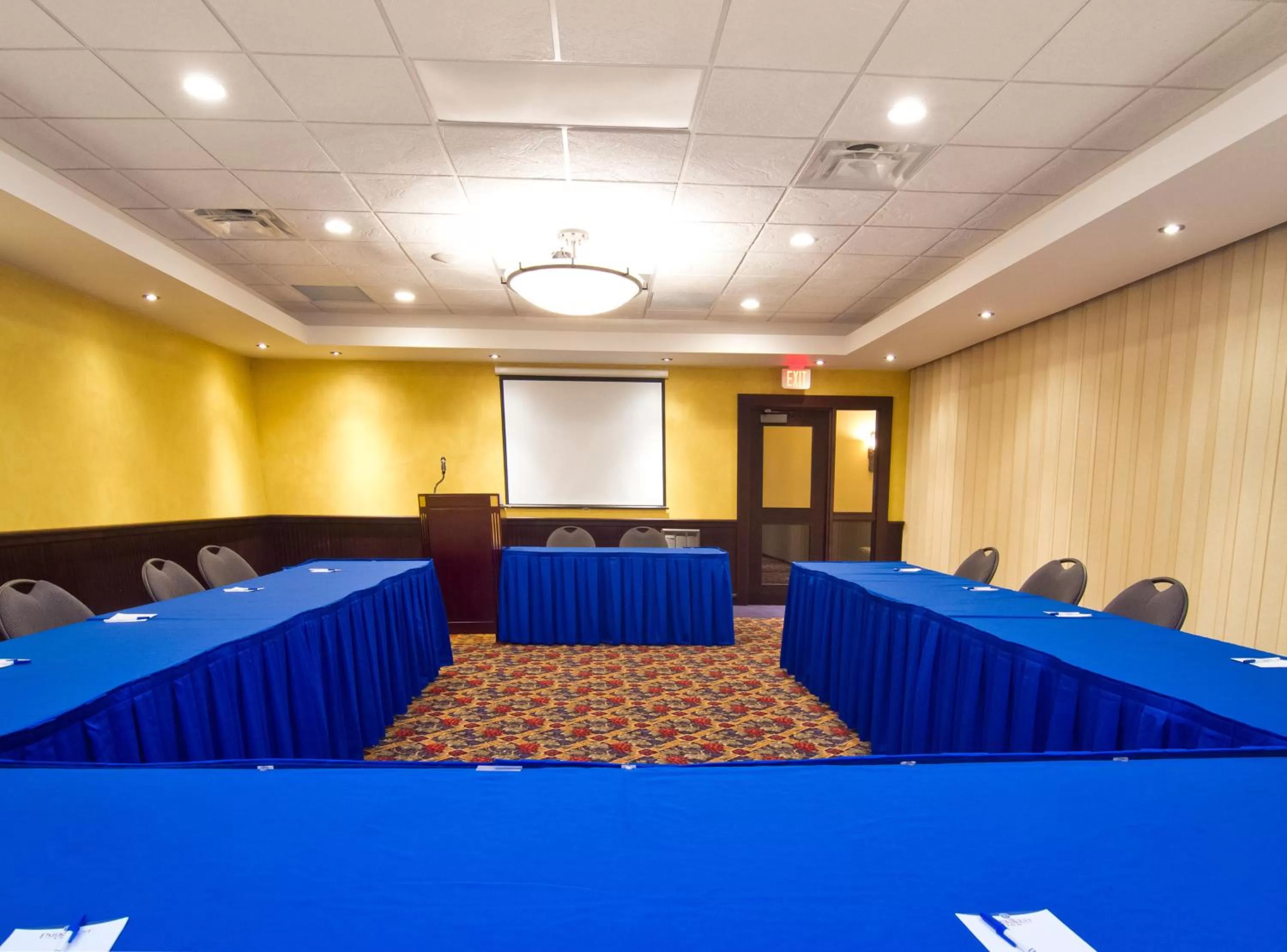 Banquet/Function facilities in Park West Inn