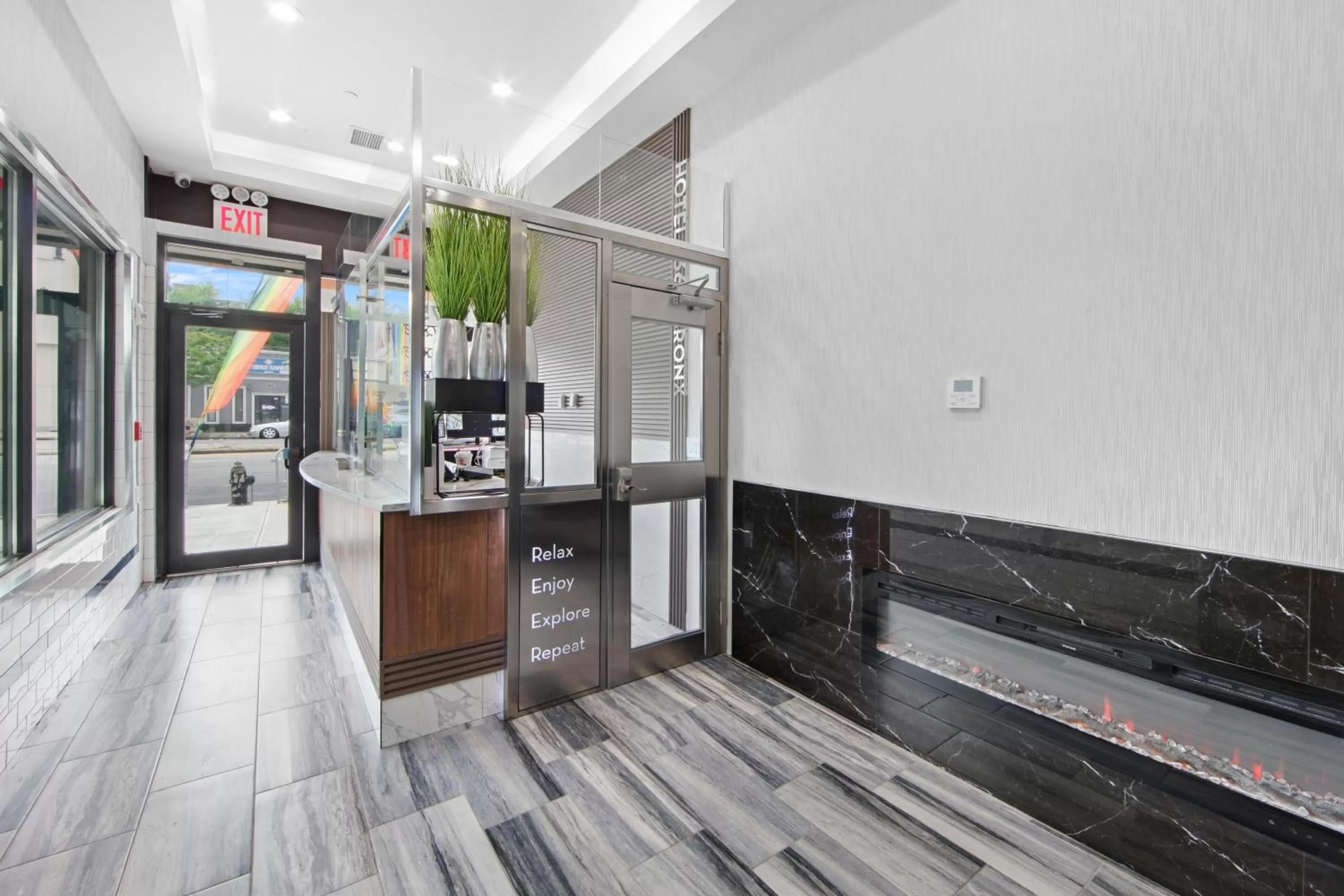 Lobby or reception in Hotel 365 Bronx - Yankee Stadium