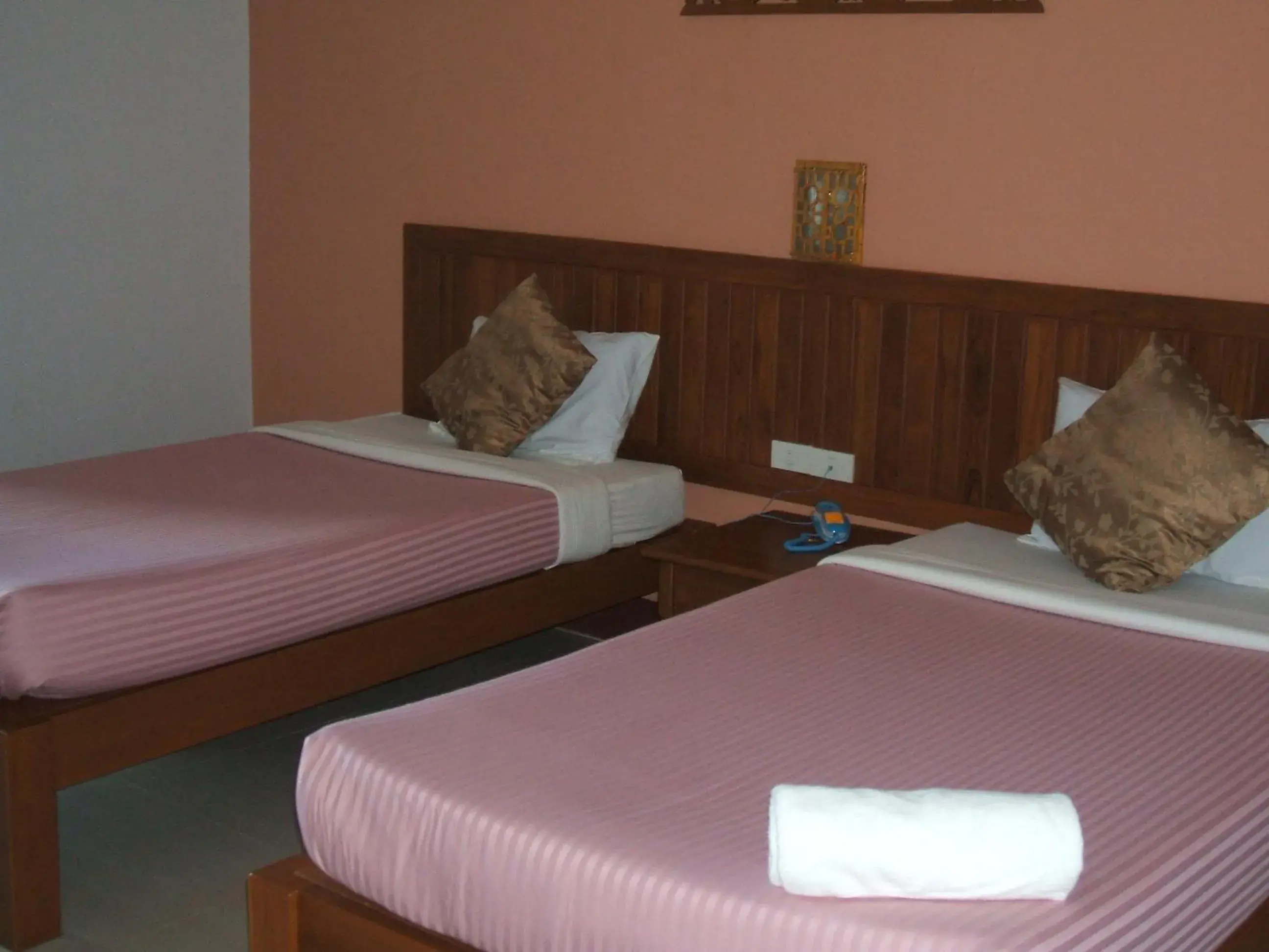 Bed in Butnamtong Hotel
