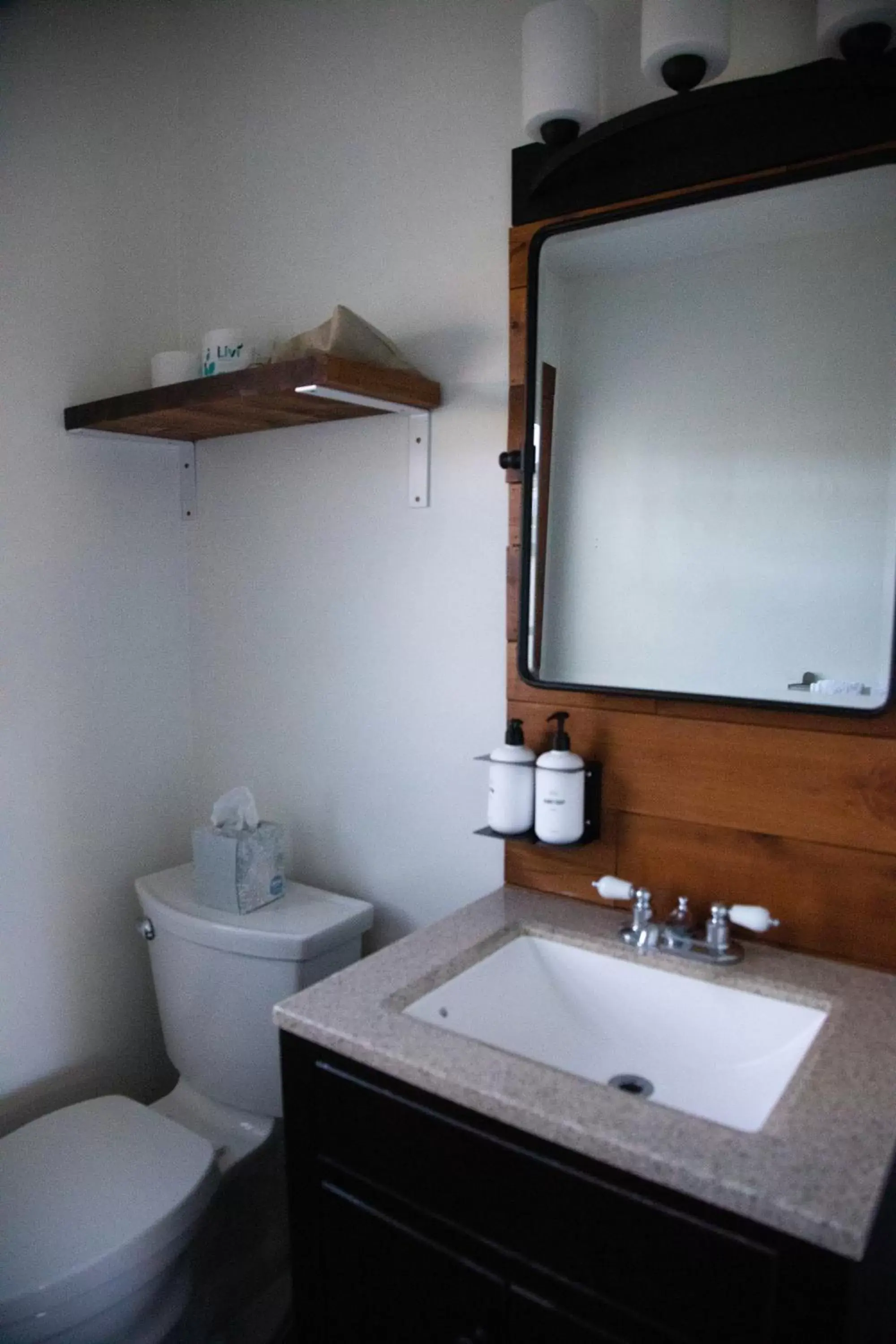 Bathroom in Left Coast Lodge - Pet Friendly