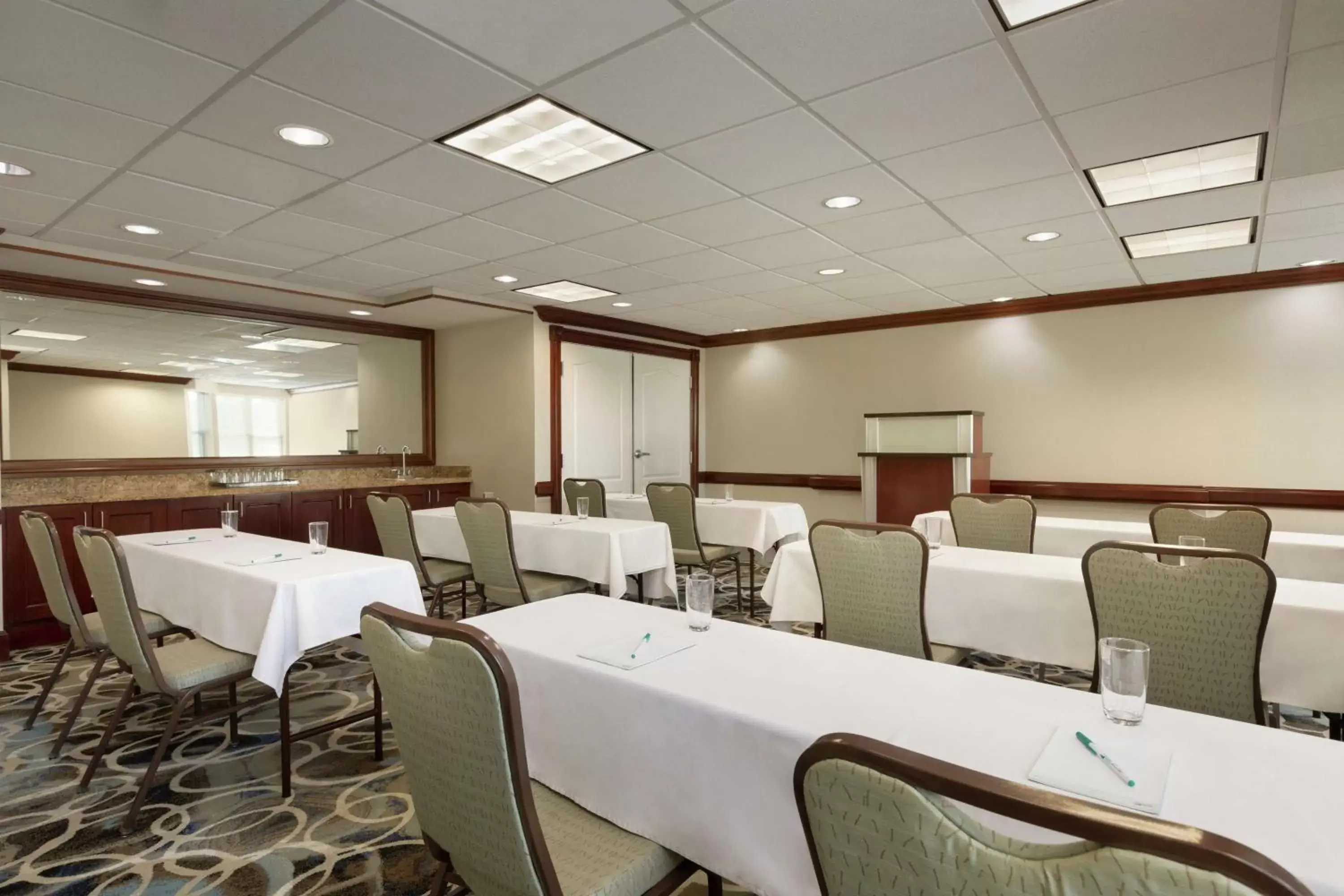 Meeting/conference room in Homewood Suites by Hilton Dulles-North Loudoun