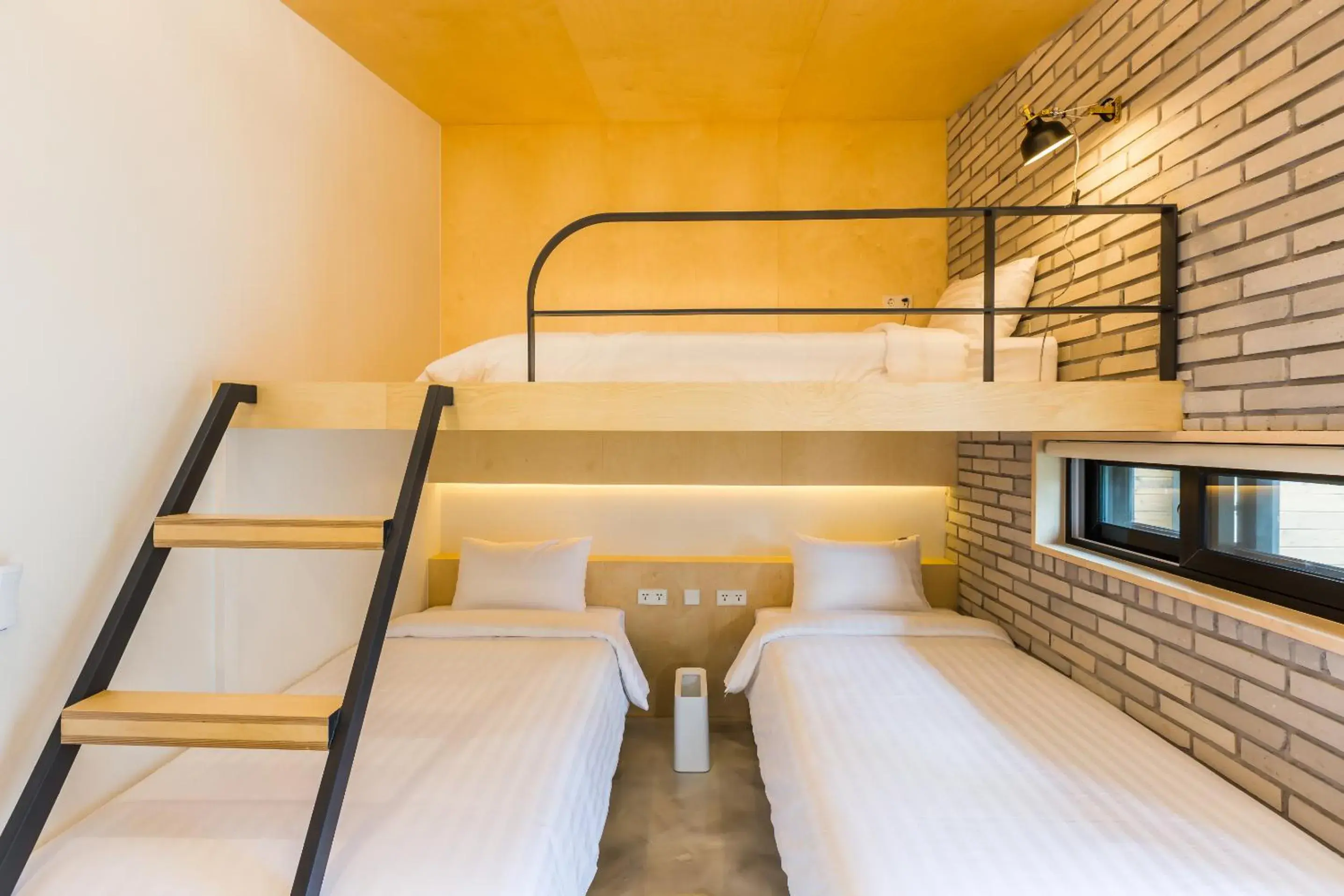 Photo of the whole room, Bunk Bed in Hotel Baroato 2nd