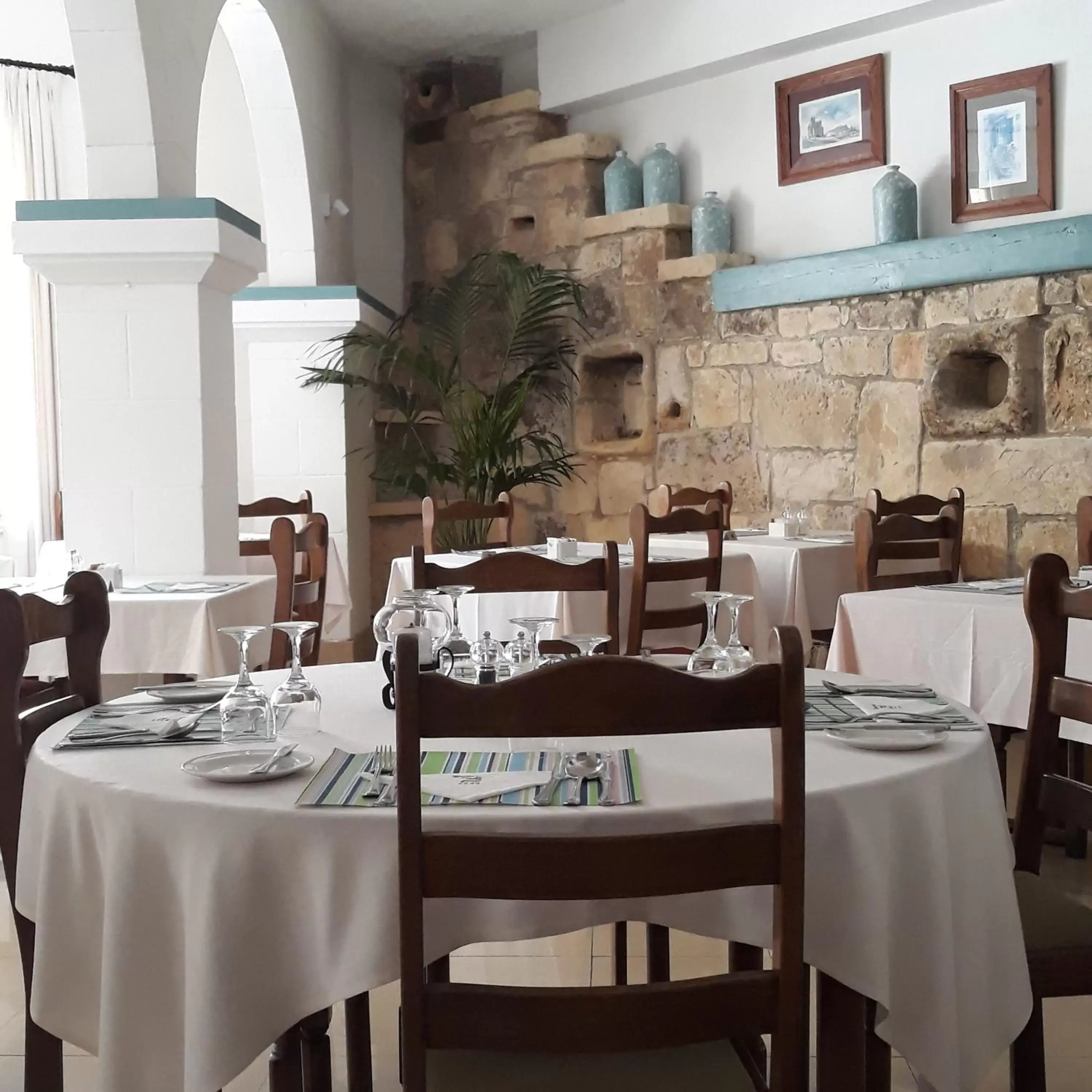 Restaurant/Places to Eat in Cornucopia Hotel