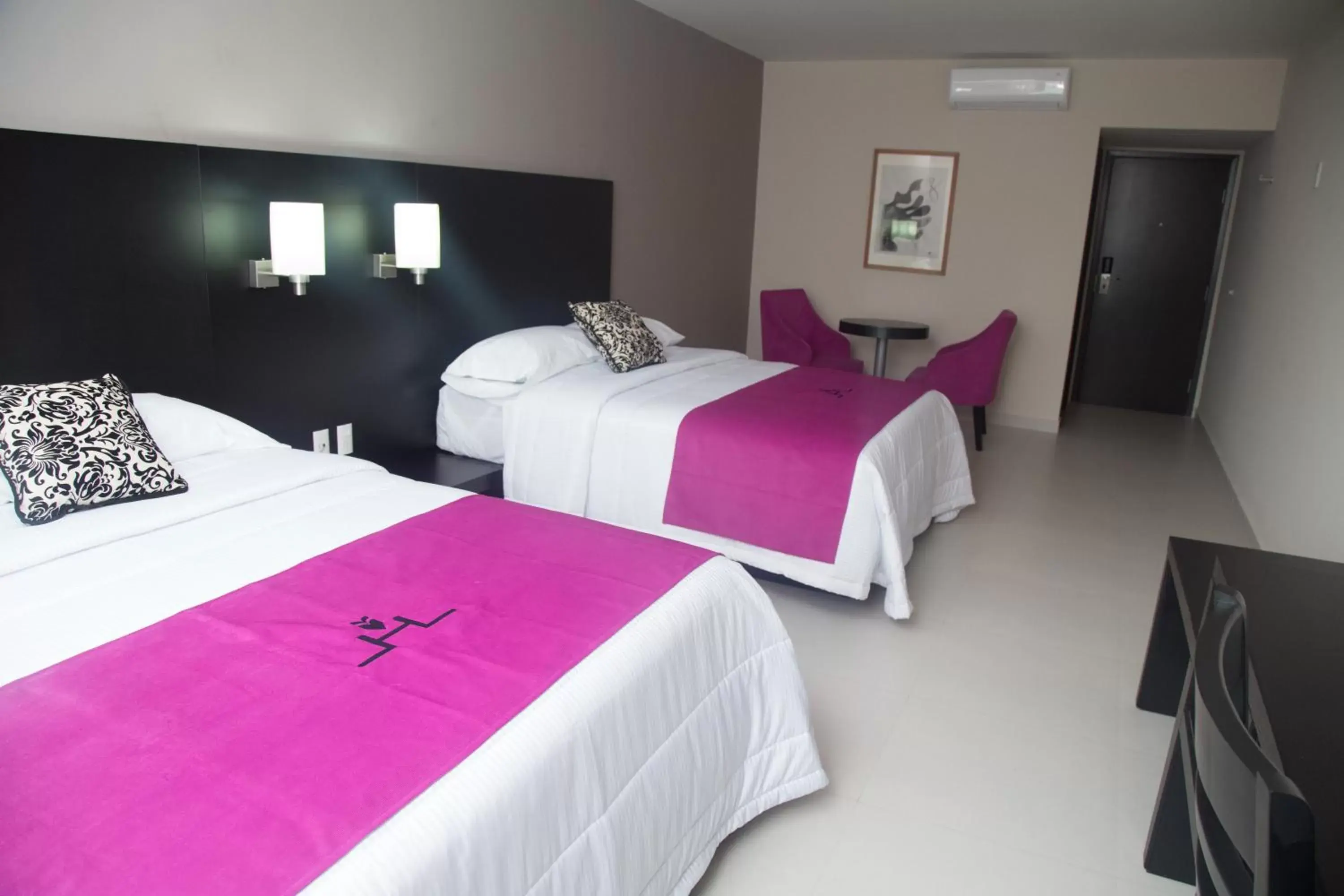 Bedroom, Bed in Hotel HAUS Ixtaczoquitlán