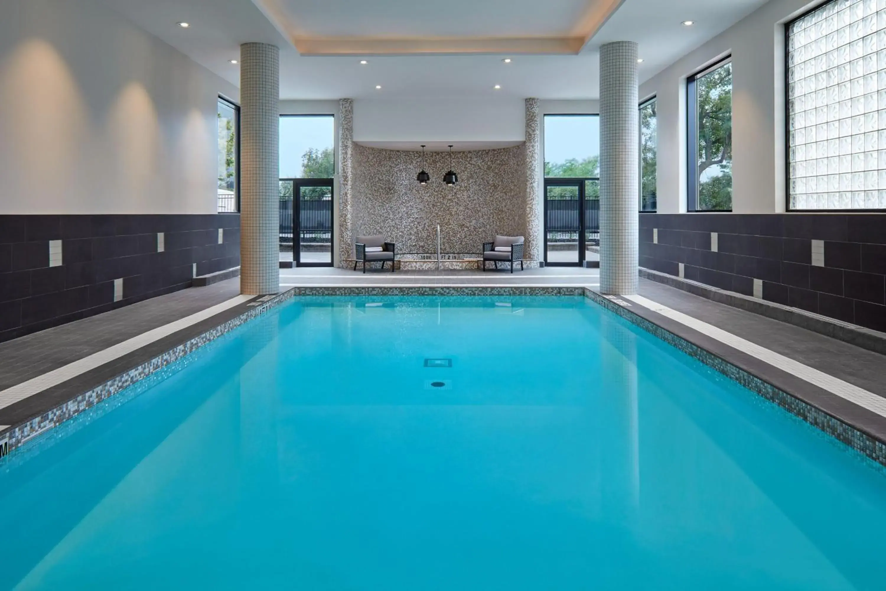 Swimming Pool in Edward Hotel Markham