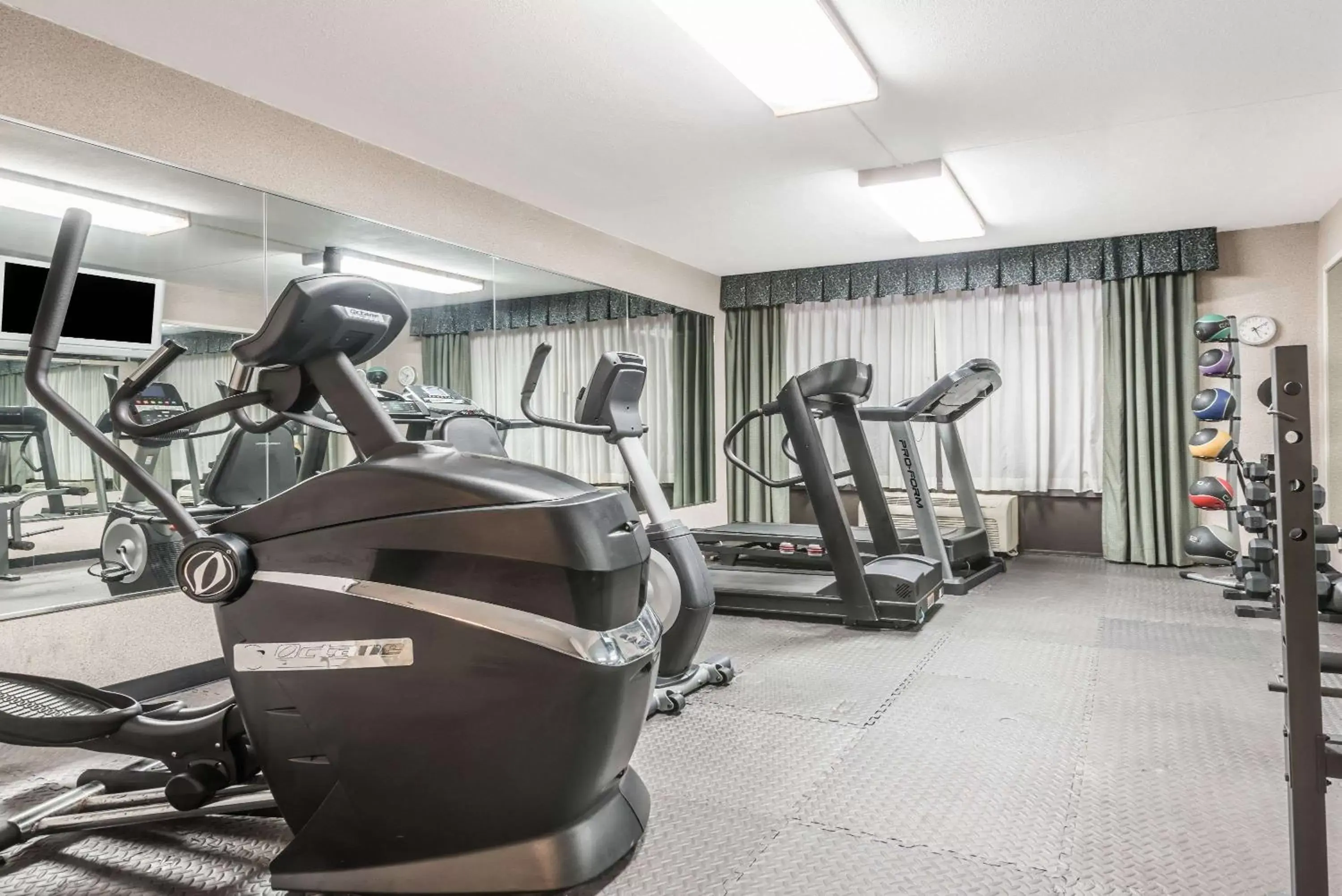 Fitness centre/facilities, Fitness Center/Facilities in Wyndham Garden Williamsburg Busch Gardens Area