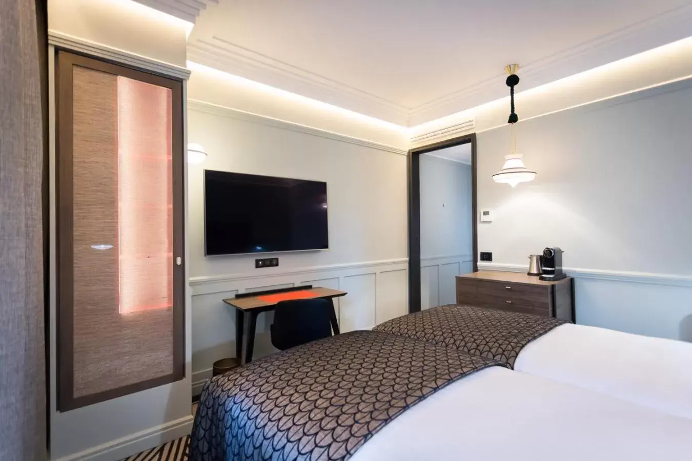 Superior Twin Room in Maison Rouge Strasbourg Hotel & Spa, Autograph Collection Superior Twin Room in Maison Rouge Strasbourg Hotel & Spa, Autograph Collection