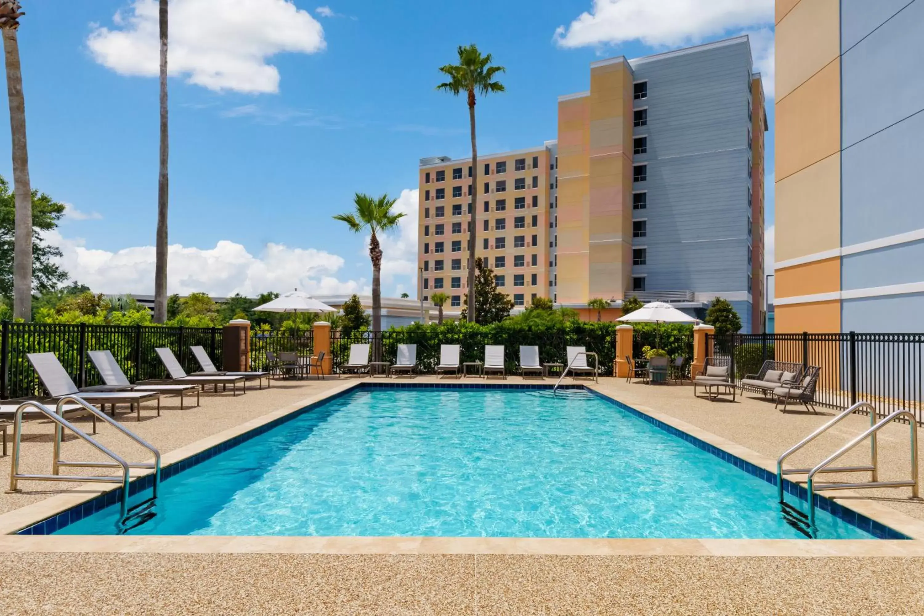 Day, Swimming Pool in Hyatt Place across from Universal Orlando Resort