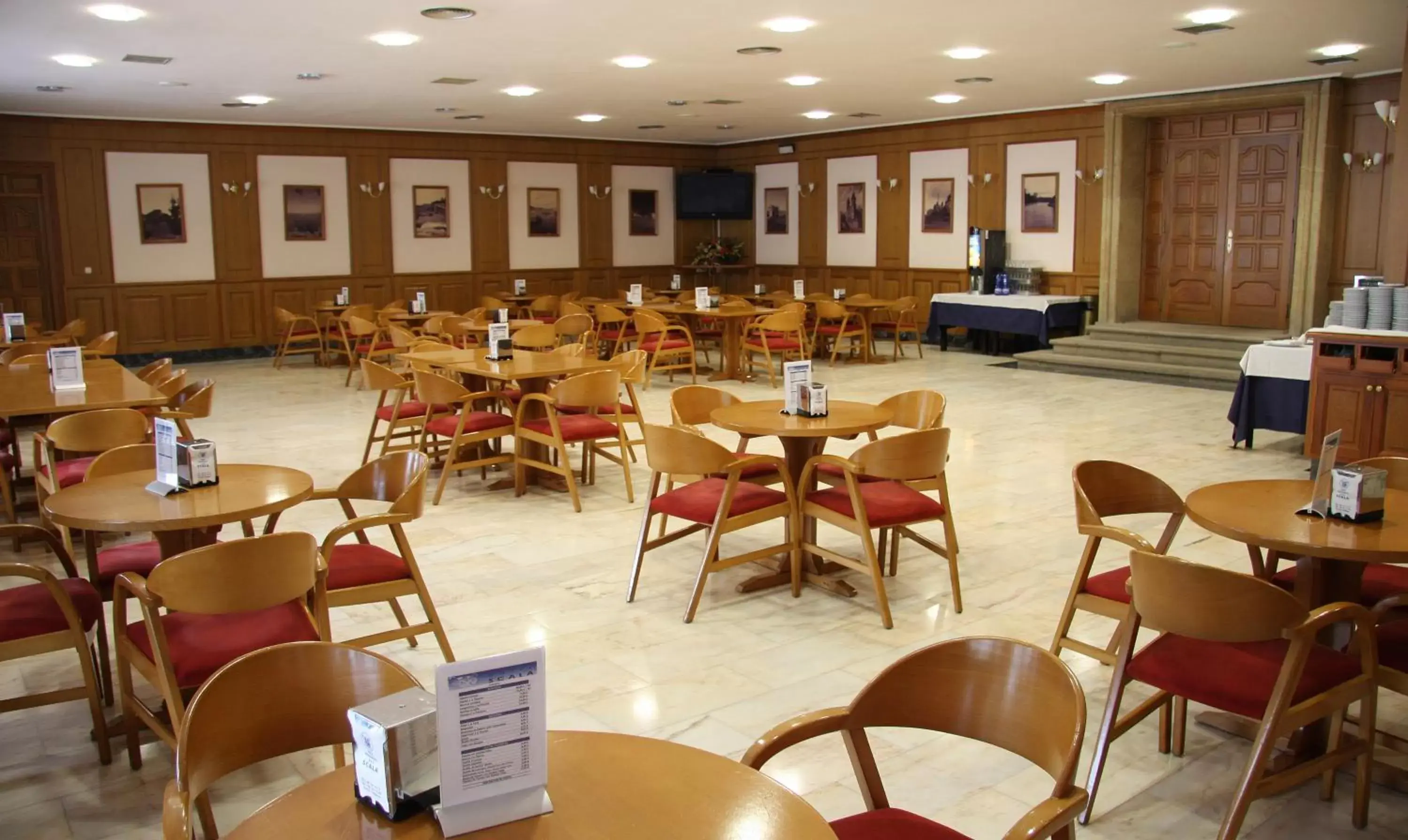 Lounge or bar, Restaurant/Places to Eat in Hotel Scala