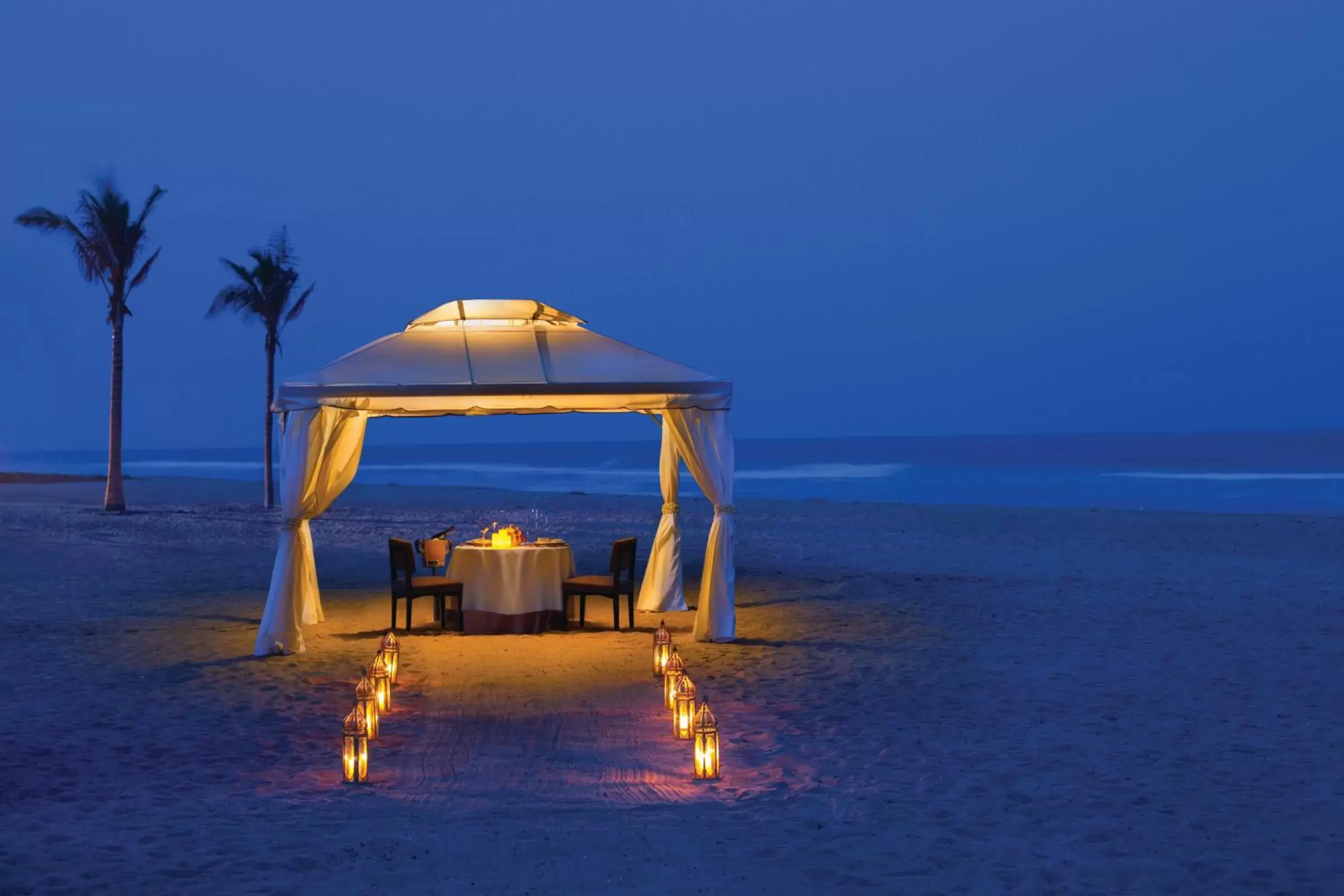 Restaurant/places to eat, Beach in InterContinental Chennai Mahabalipuram Resort, an IHG Hotel