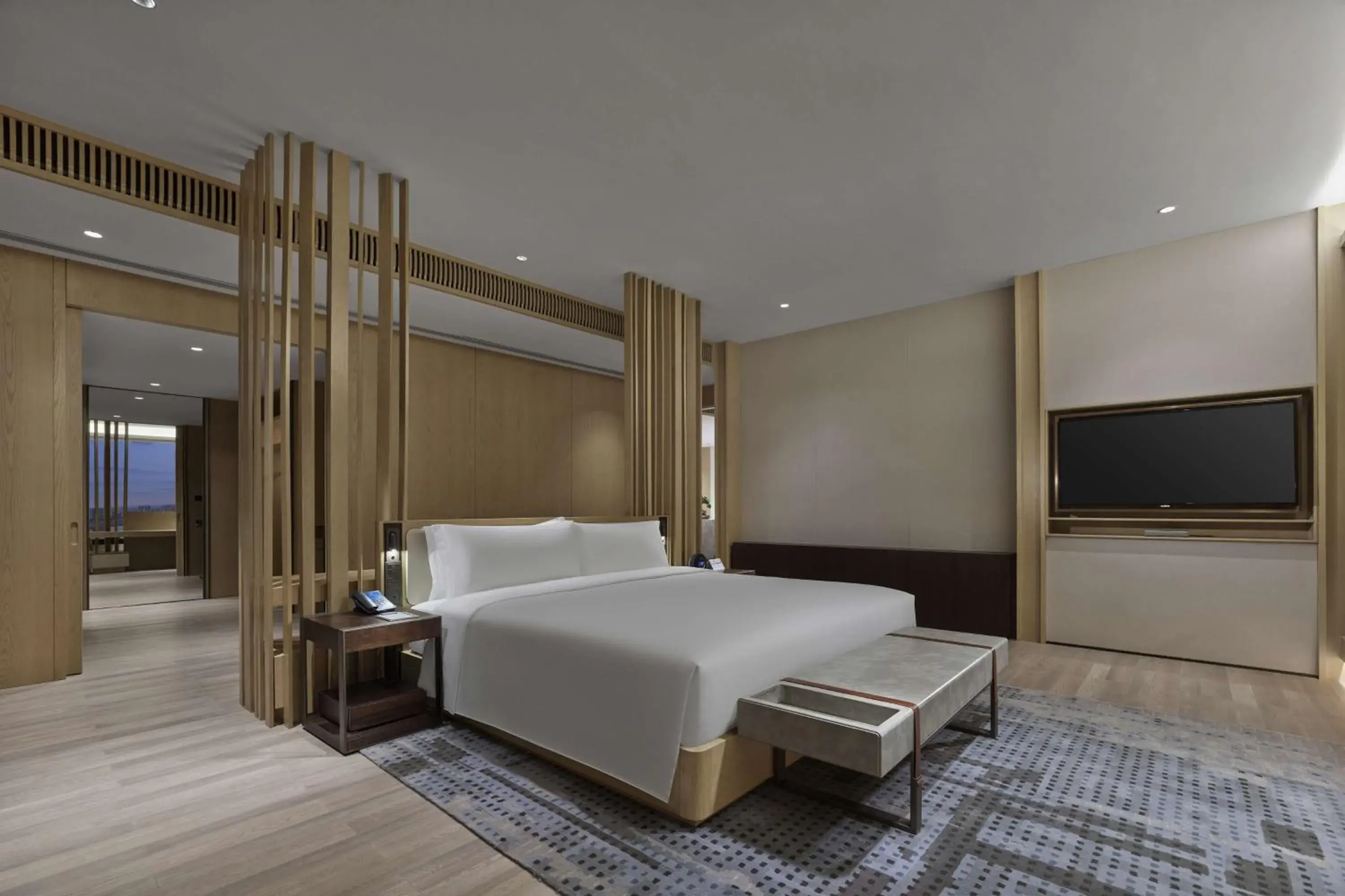 Bed in Hilton Suzhou Yinshan Lake