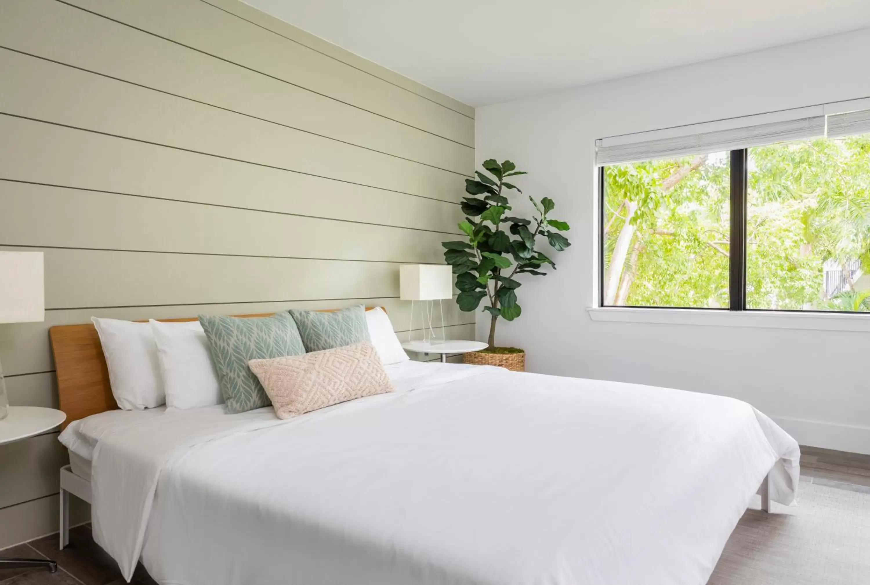 Bedroom, Bed in La Siesta Resort & Villas