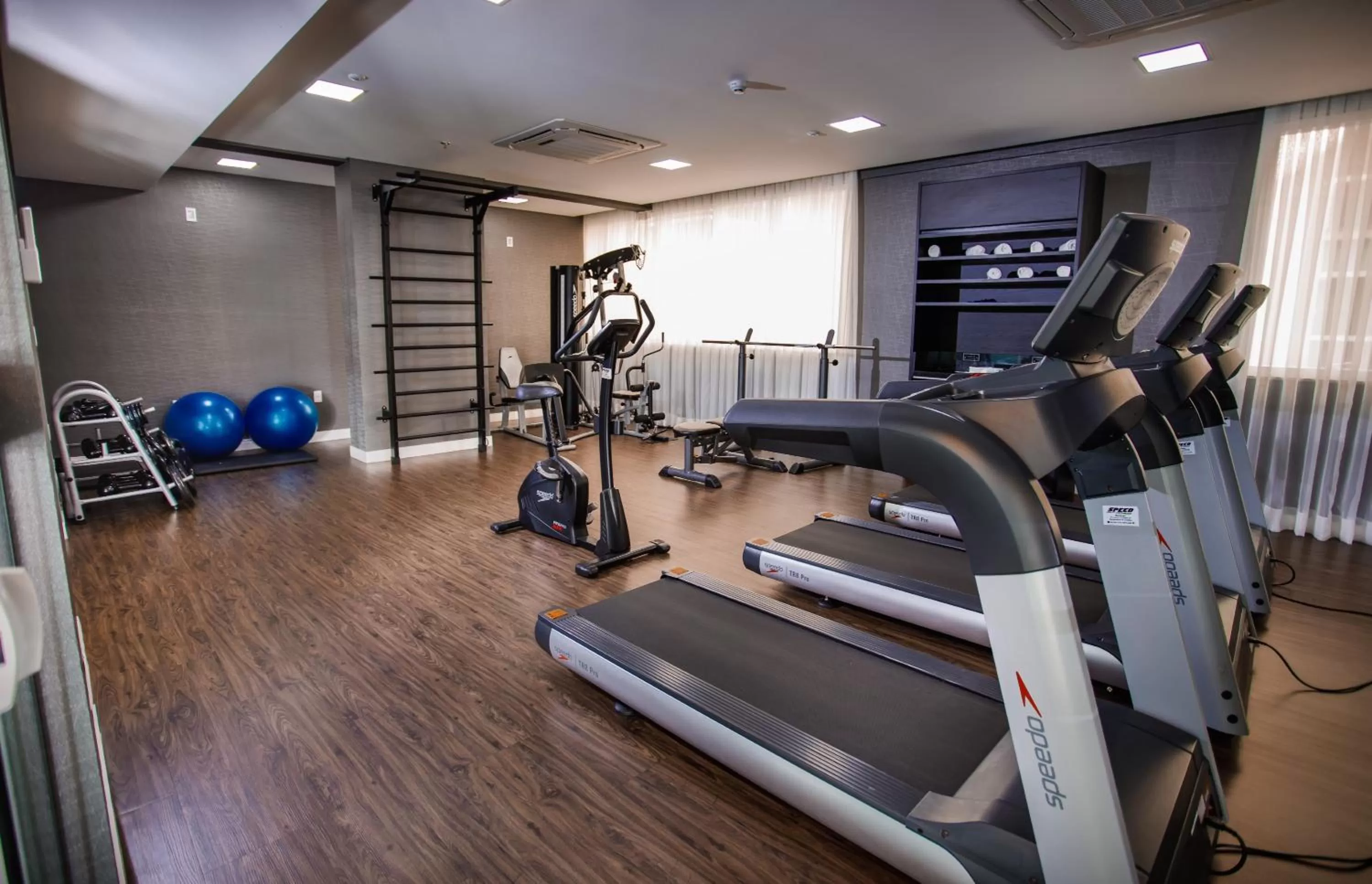Fitness centre/facilities in Sofistic Hotel