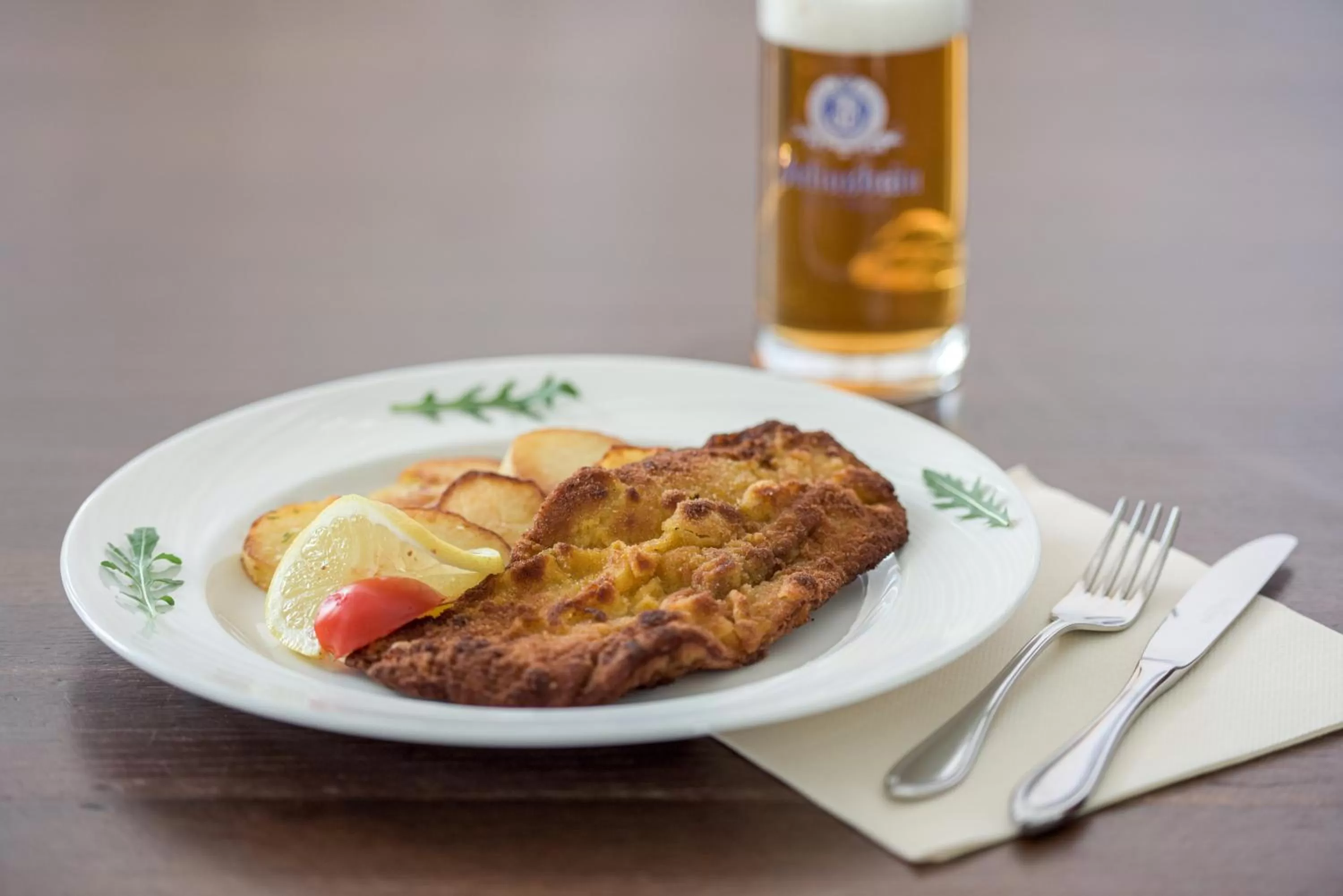 Restaurant/places to eat in Hotel & Brauerei-Gasthof Neuwirt