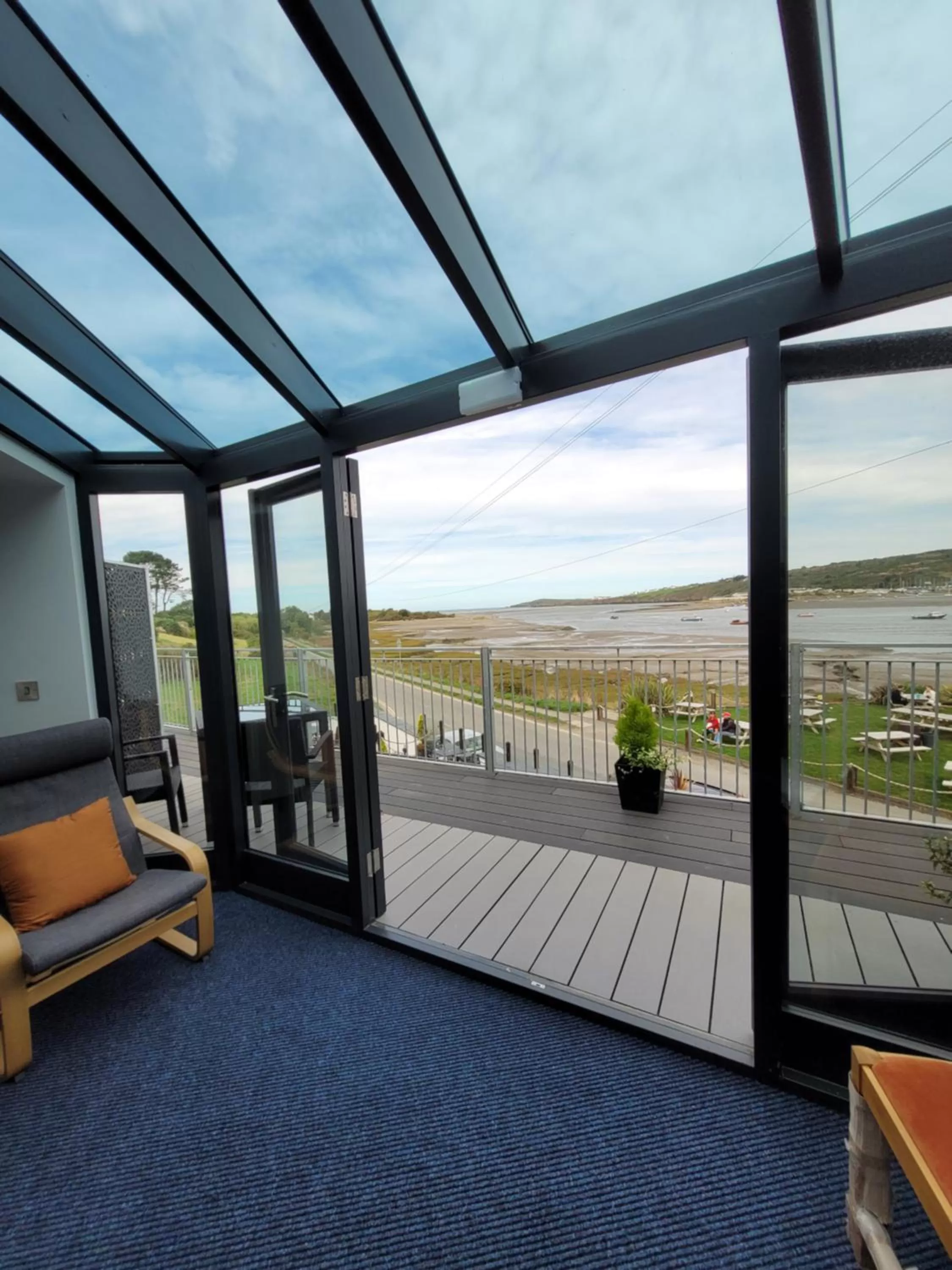 Balcony/Terrace in The Teifi Waterside Hotel