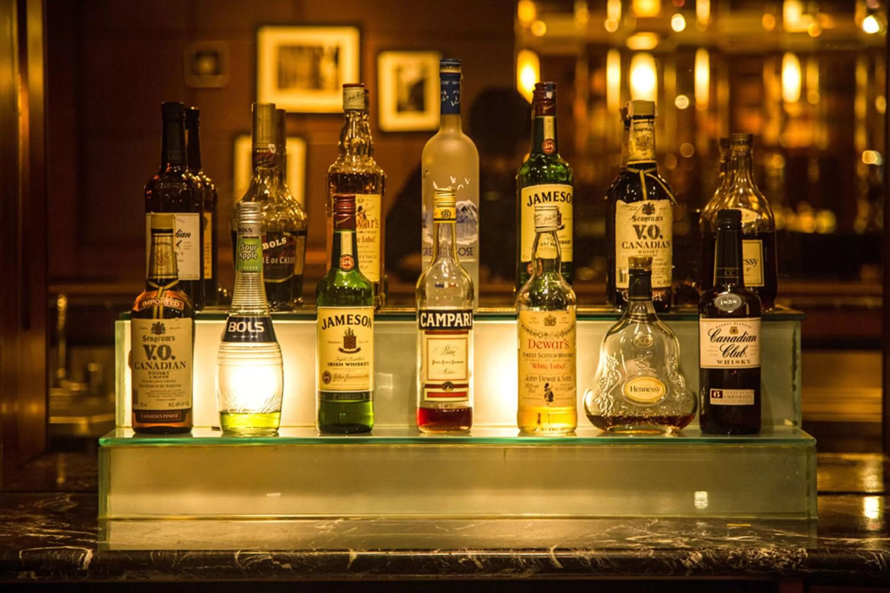 Restaurant/places to eat in Hilton Chongqing