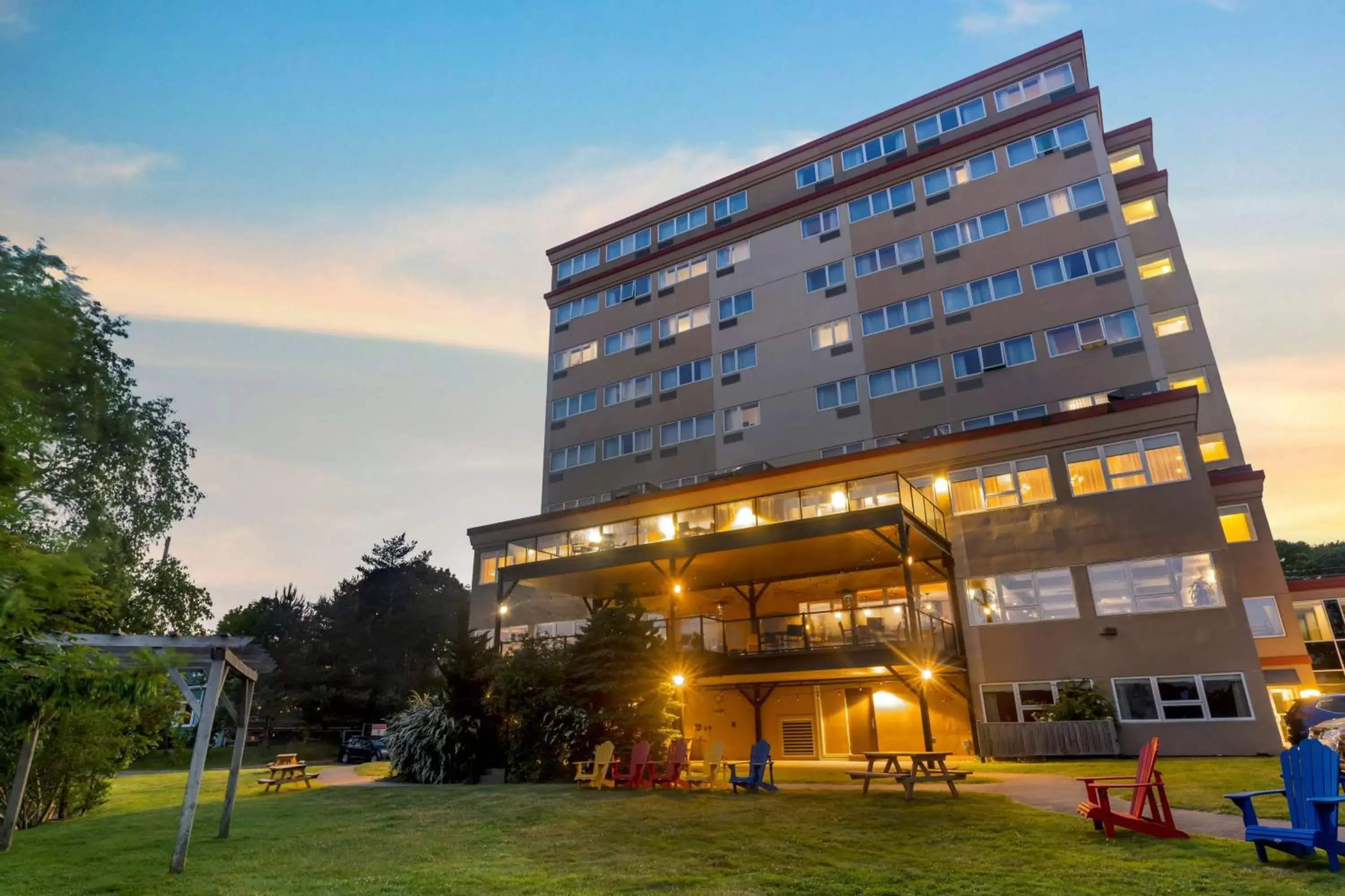 Property building in Best Western Plus Chocolate Lake Hotel - Halifax Property building in Best Western Plus Chocolate Lake Hotel - Halifax