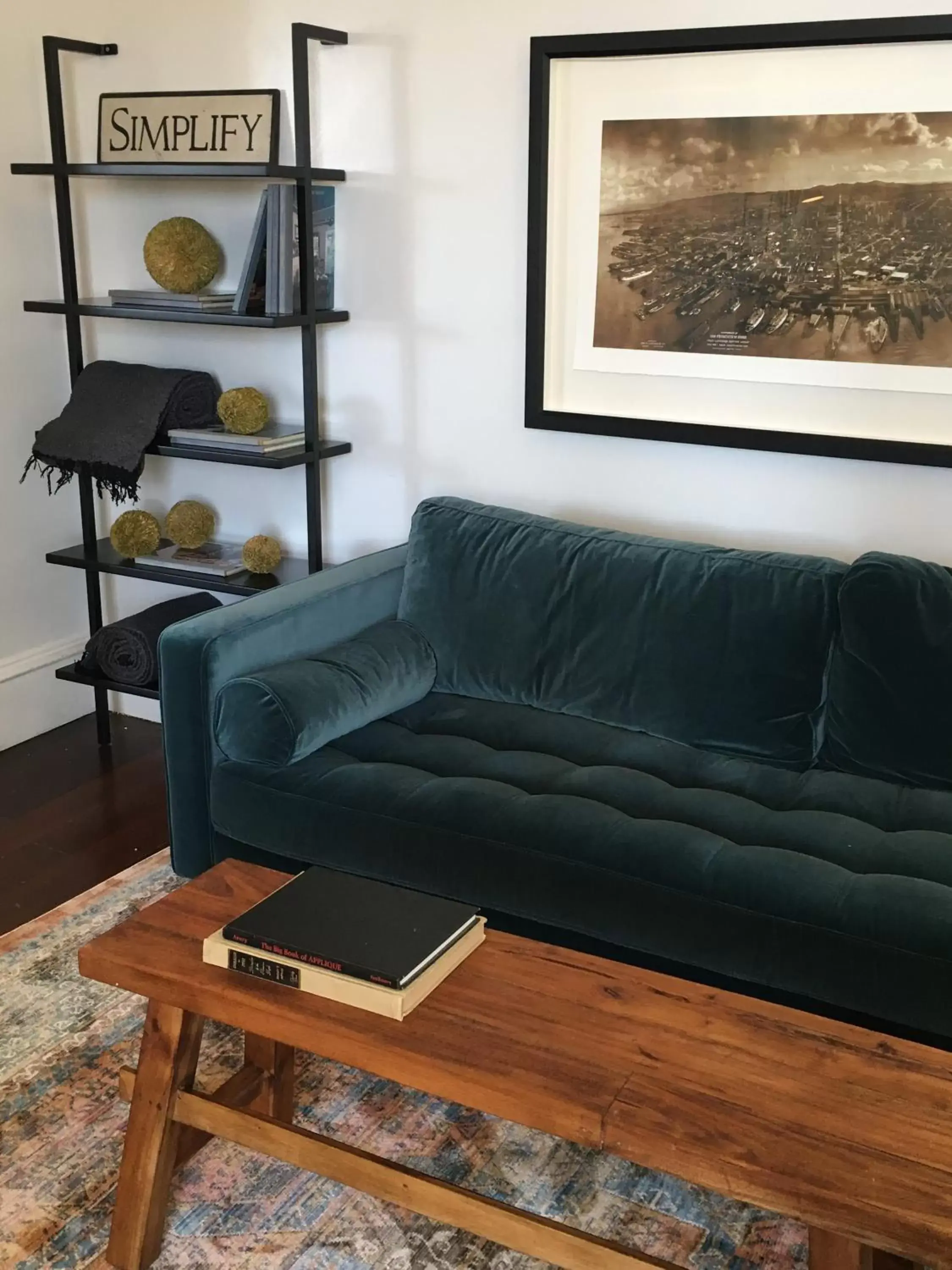 Lounge or bar in Inns of Mendocino Lounge or bar in Inns of Mendocino