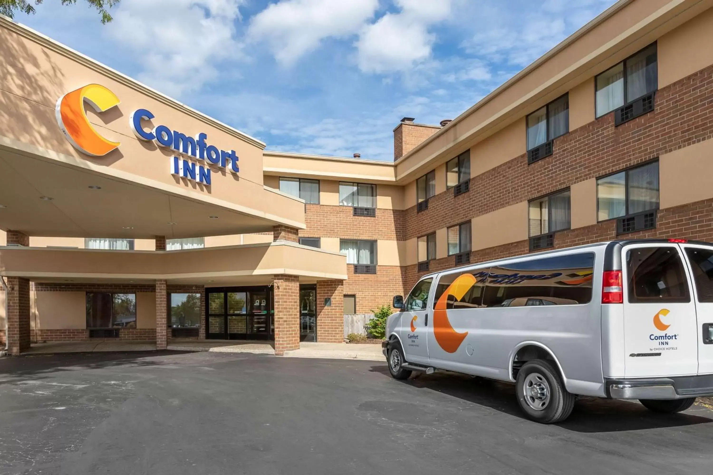 On site, Property Building in Comfort Inn Grand Rapids Airport