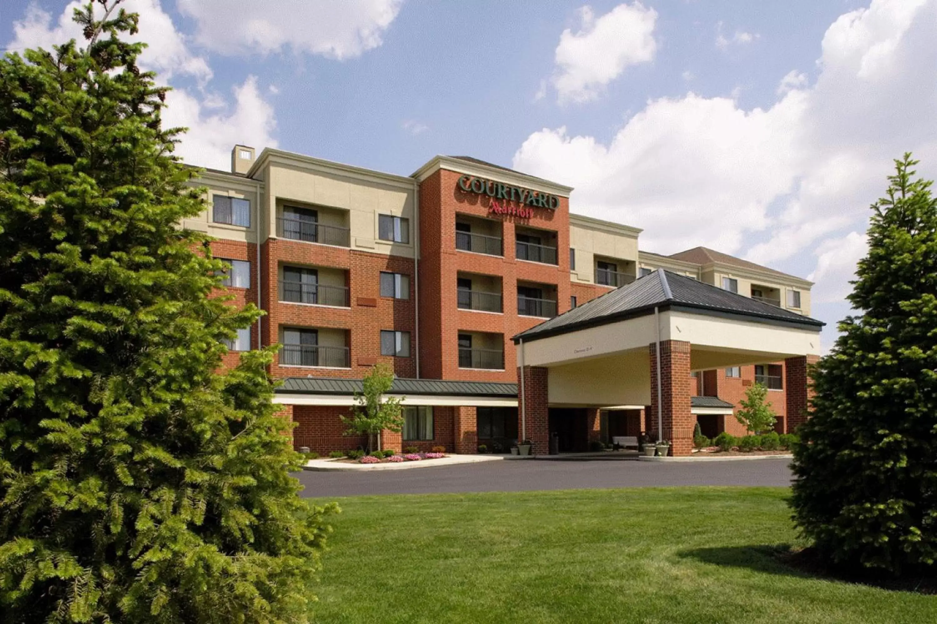 Property Building in Courtyard by Marriott Akron Stow