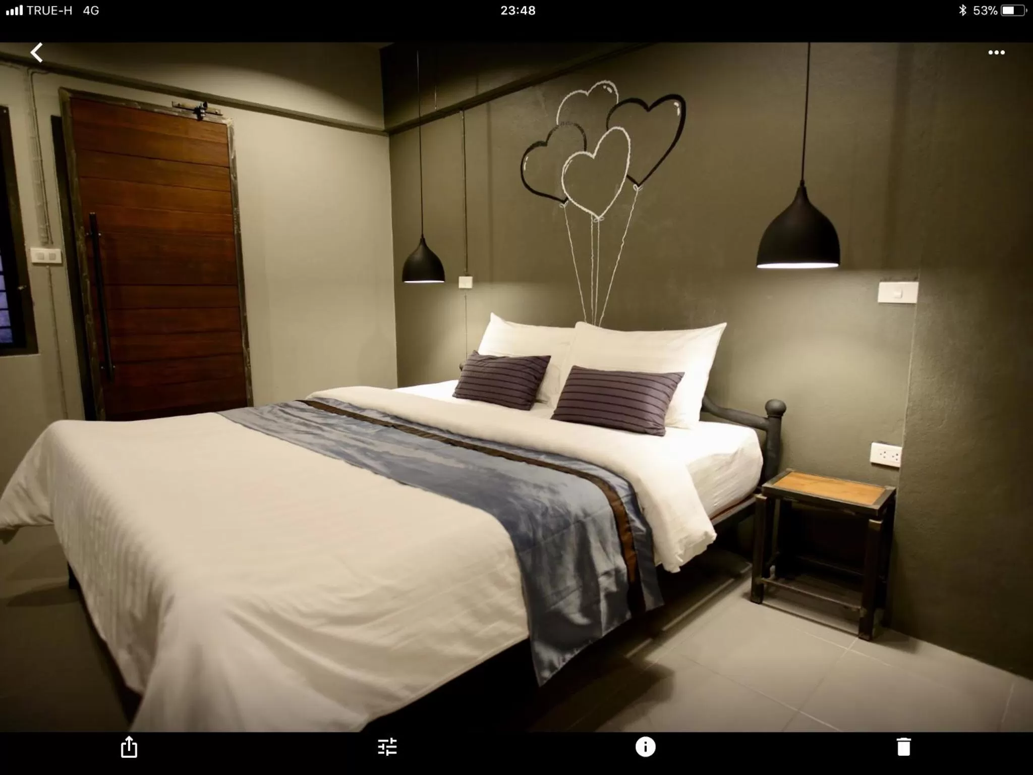 Bed in Duangdren Place