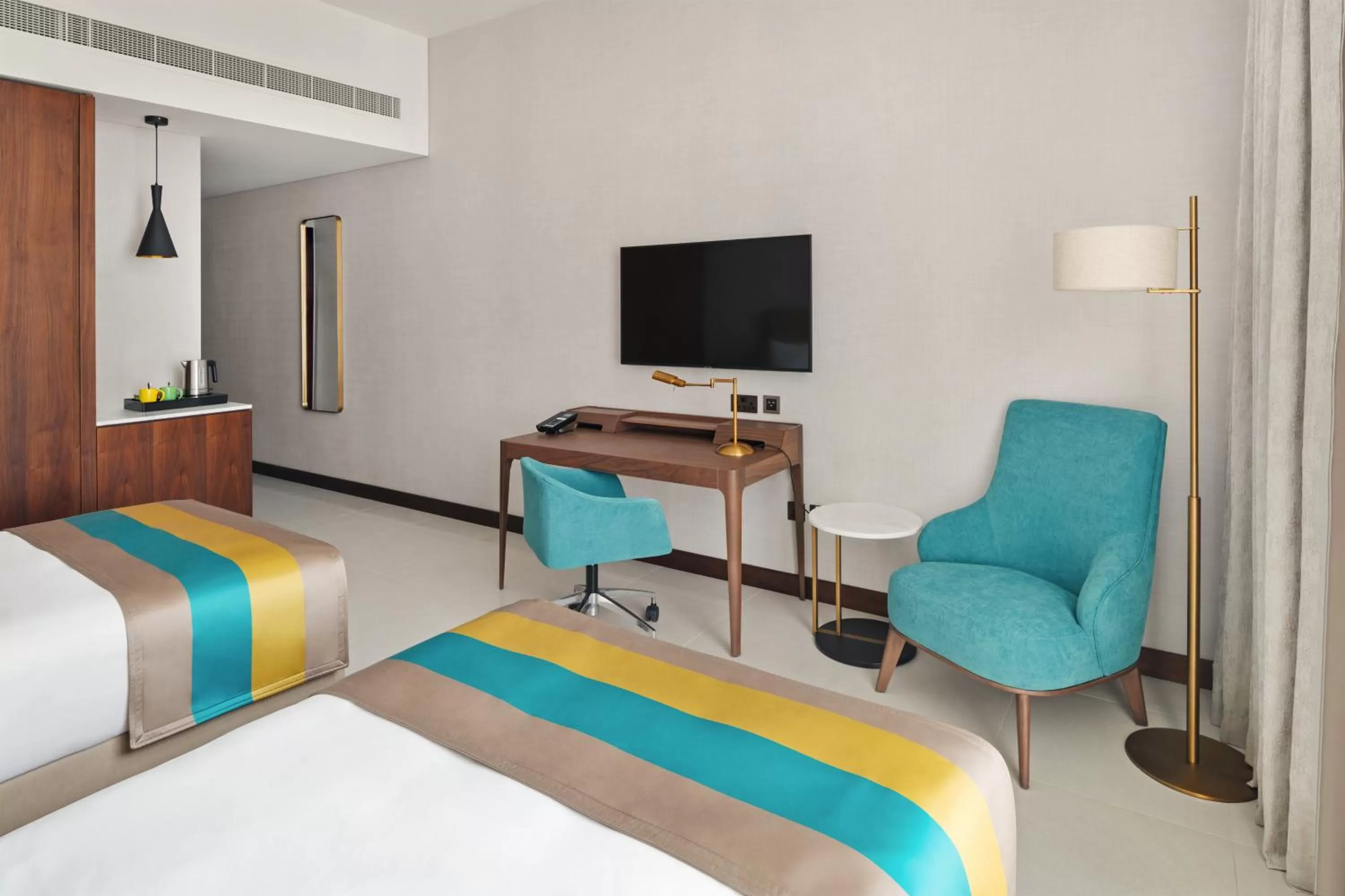 TV and multimedia, Bed in Holiday Inn Dubai Al-Maktoum Airport by IHG