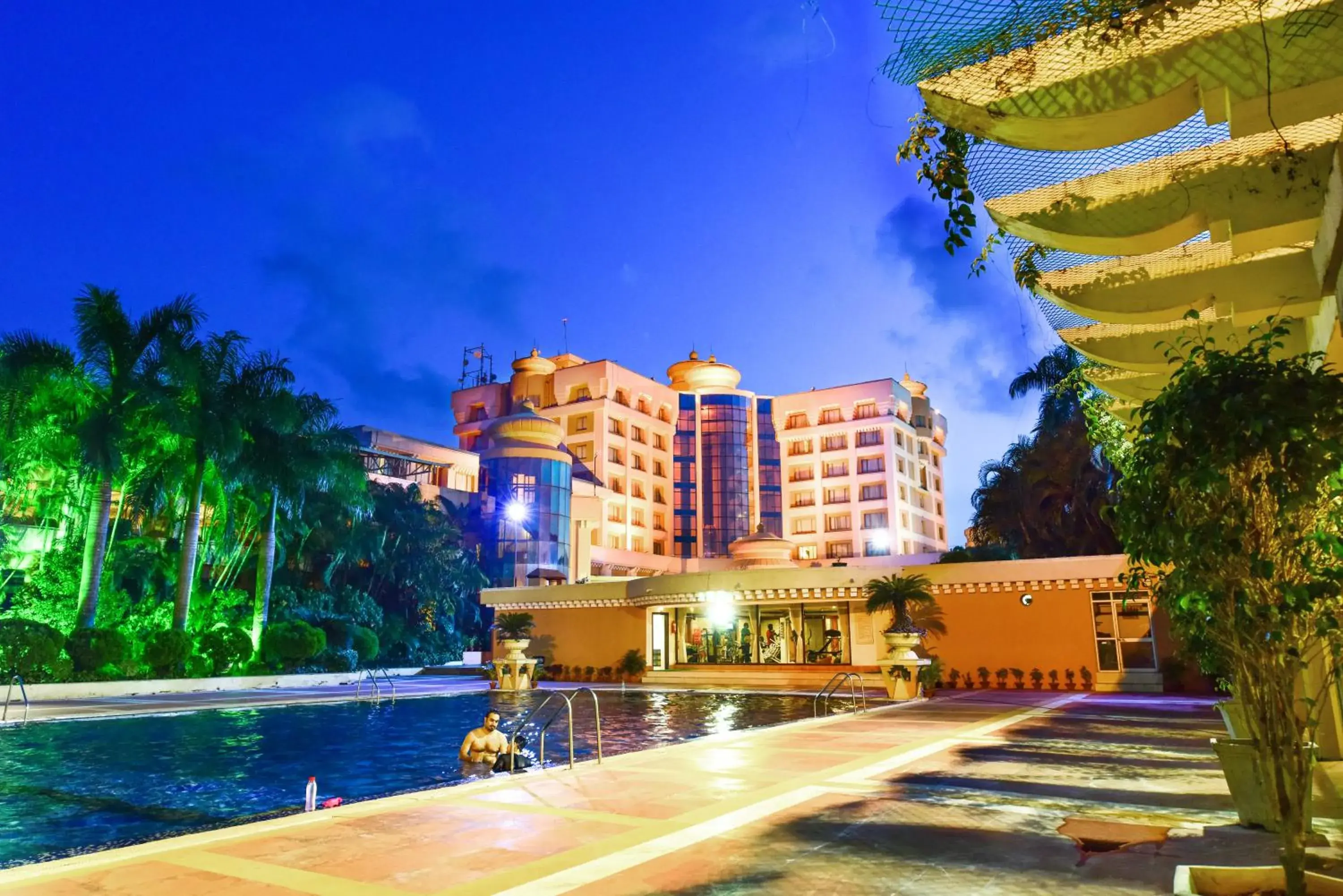 Lobby or reception, Swimming Pool in Hotel Swosti Premium Bhubaneswar