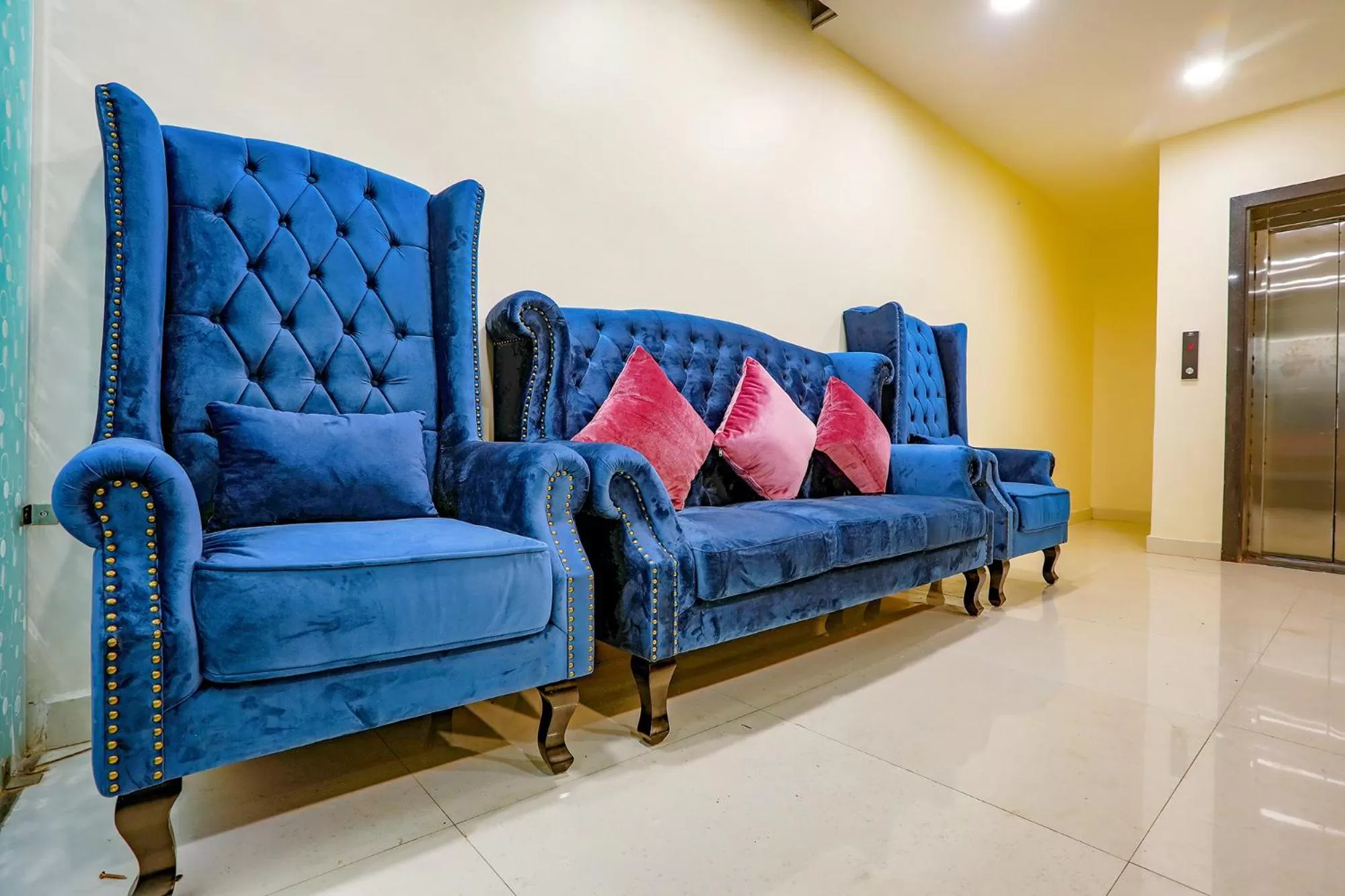 Seating area in FabHotel Day2Day