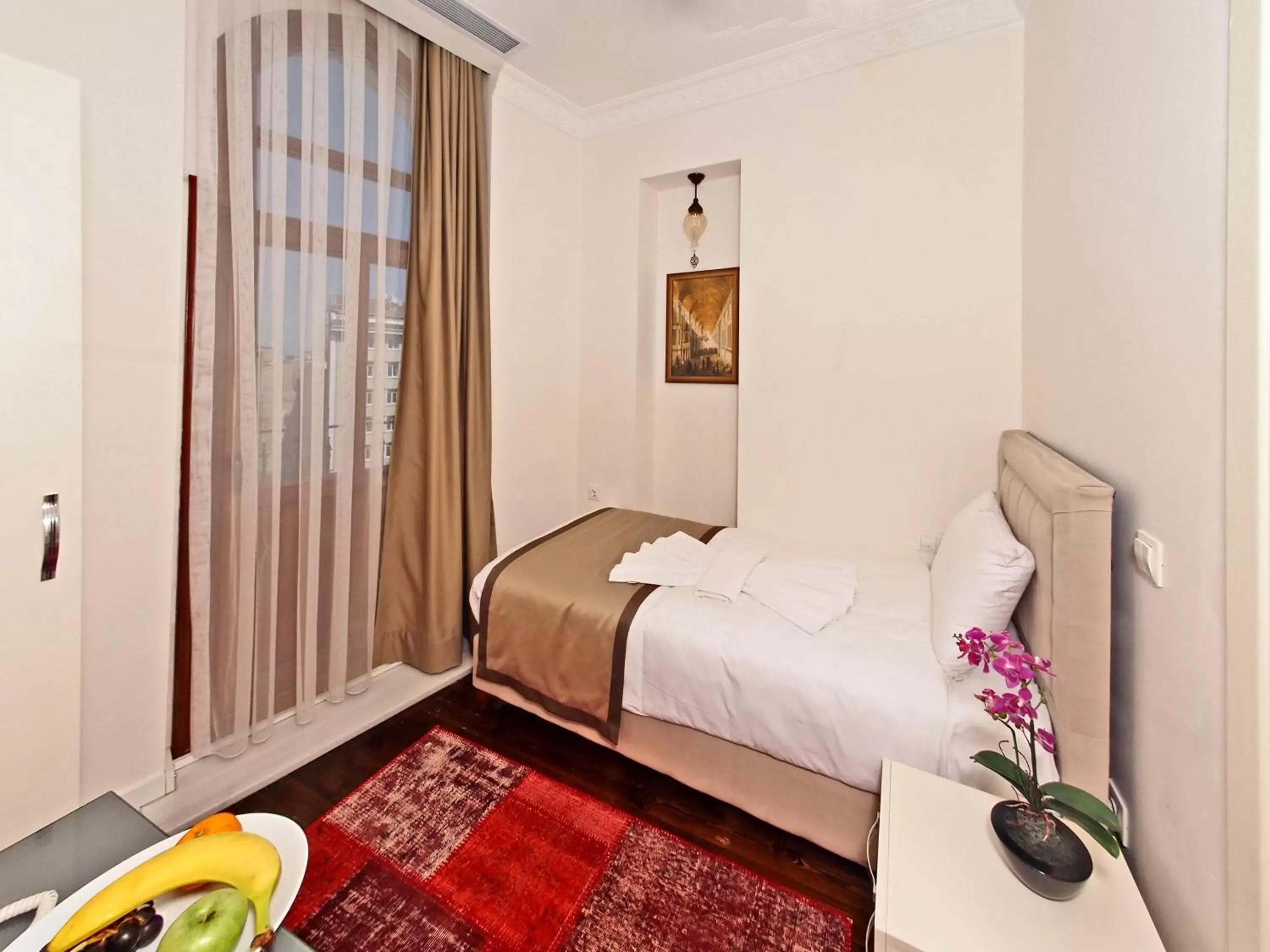 Standard Single Room in Nusretbey Hotel Standard Single Room in Nusretbey Hotel