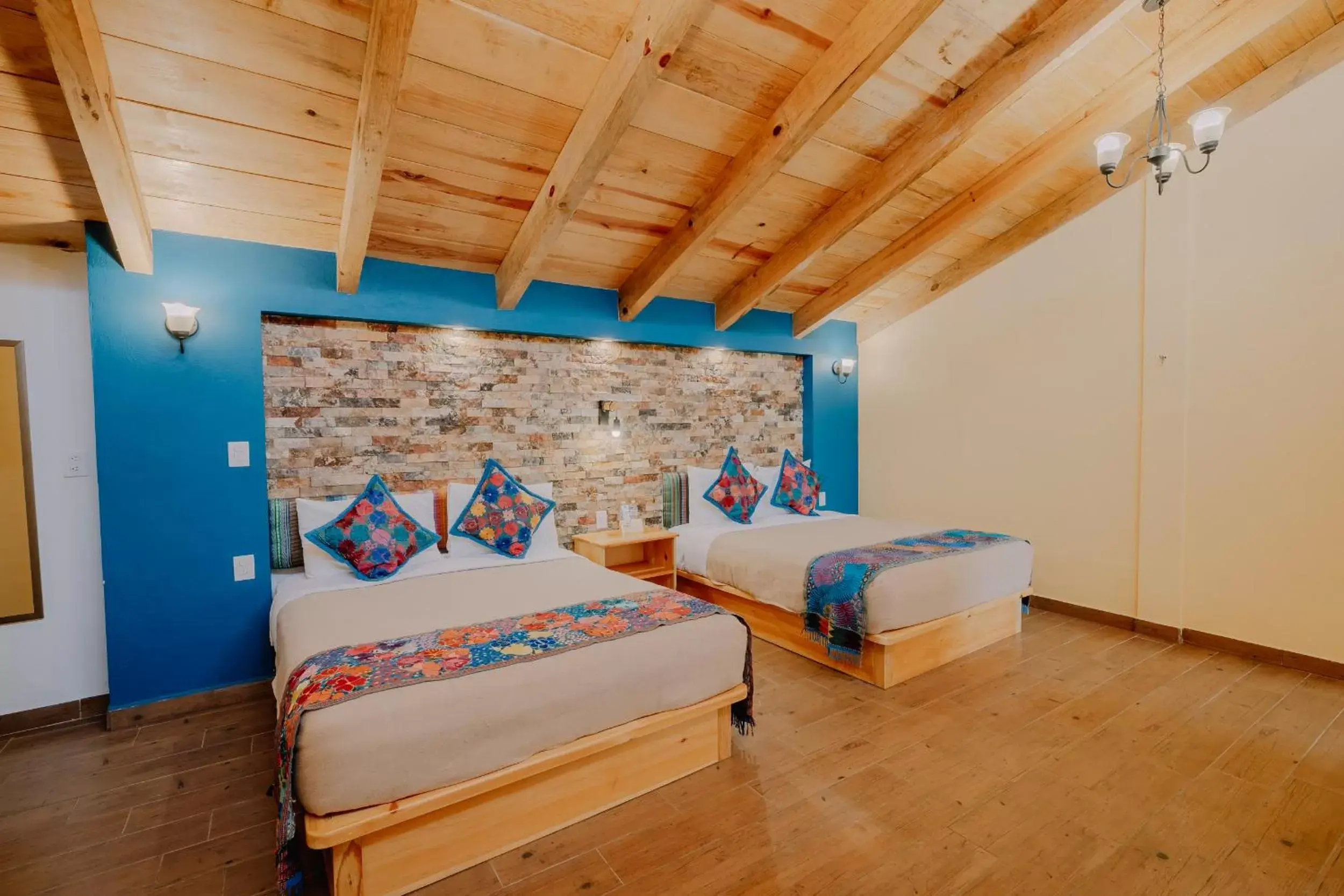 Bed in Hotel Cielo y Selva, San Cristobal de las Casas