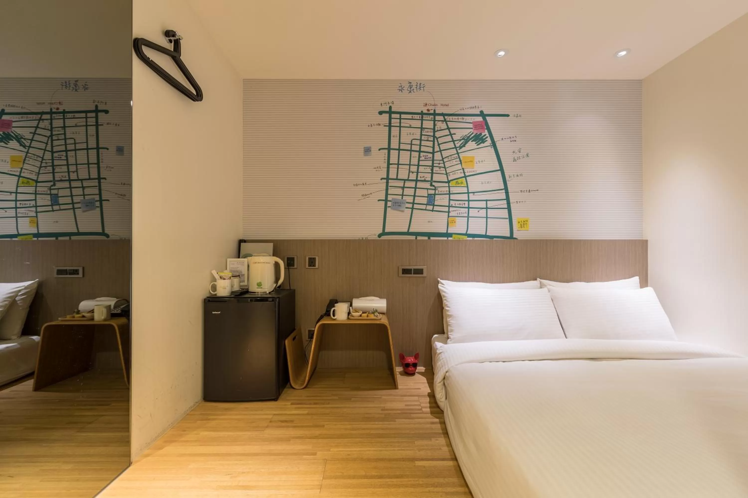 Photo of the whole room, Bed in Chaiin Hotel - Dongmen