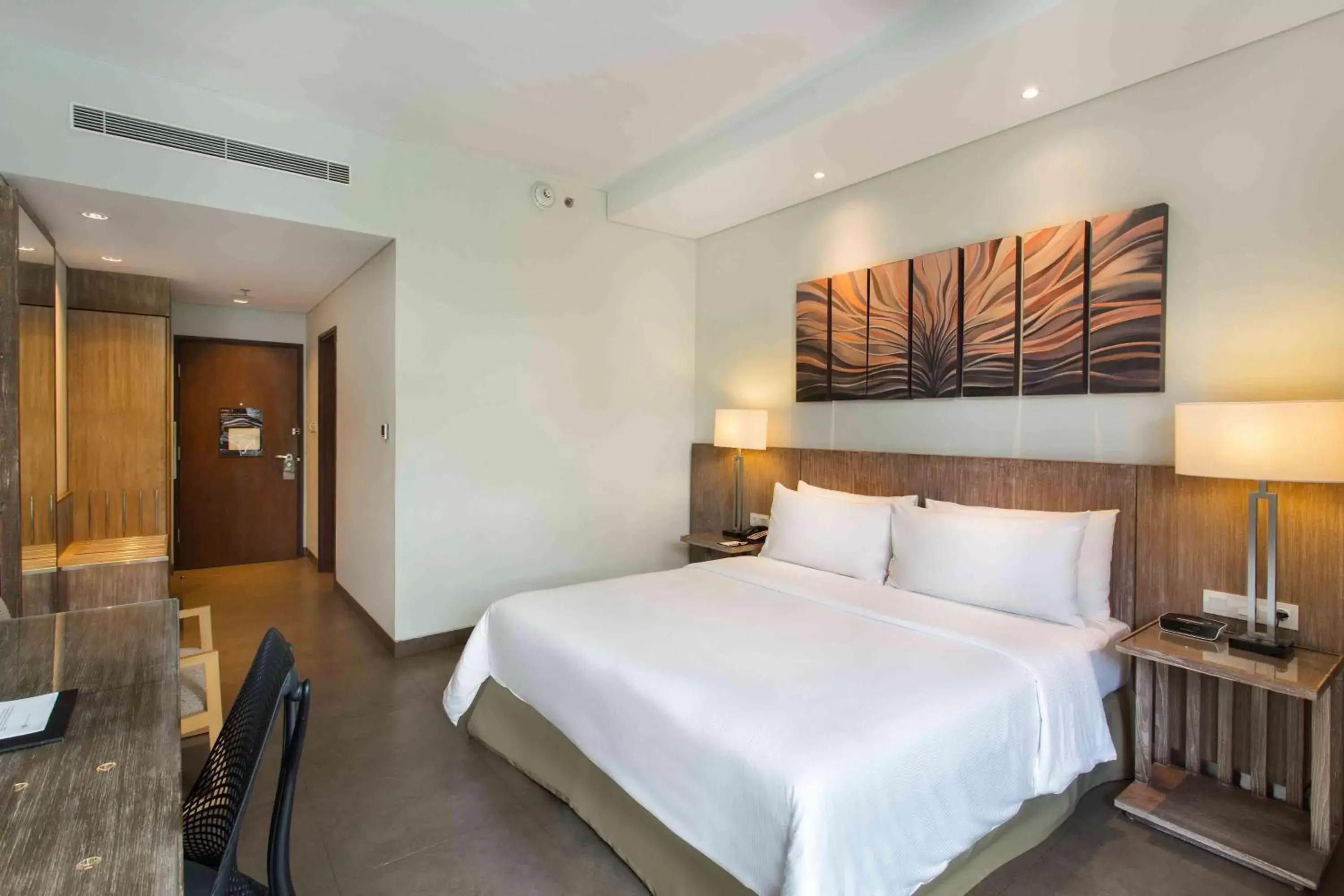 Bedroom, Bed in Hilton Garden Inn Bali Ngurah Rai Airport