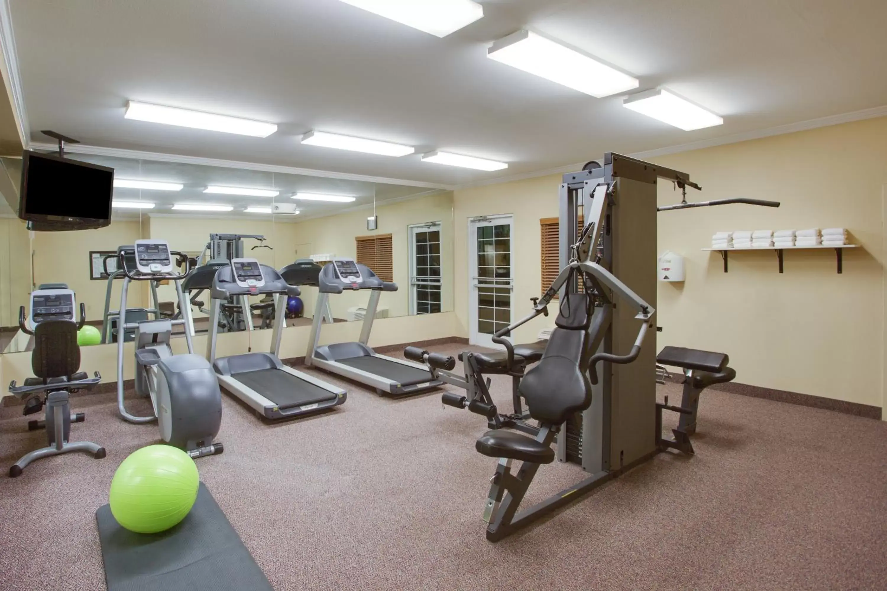 Fitness centre/facilities, Fitness Center/Facilities in Candlewood Suites Aberdeen-Bel Air, an IHG Hotel