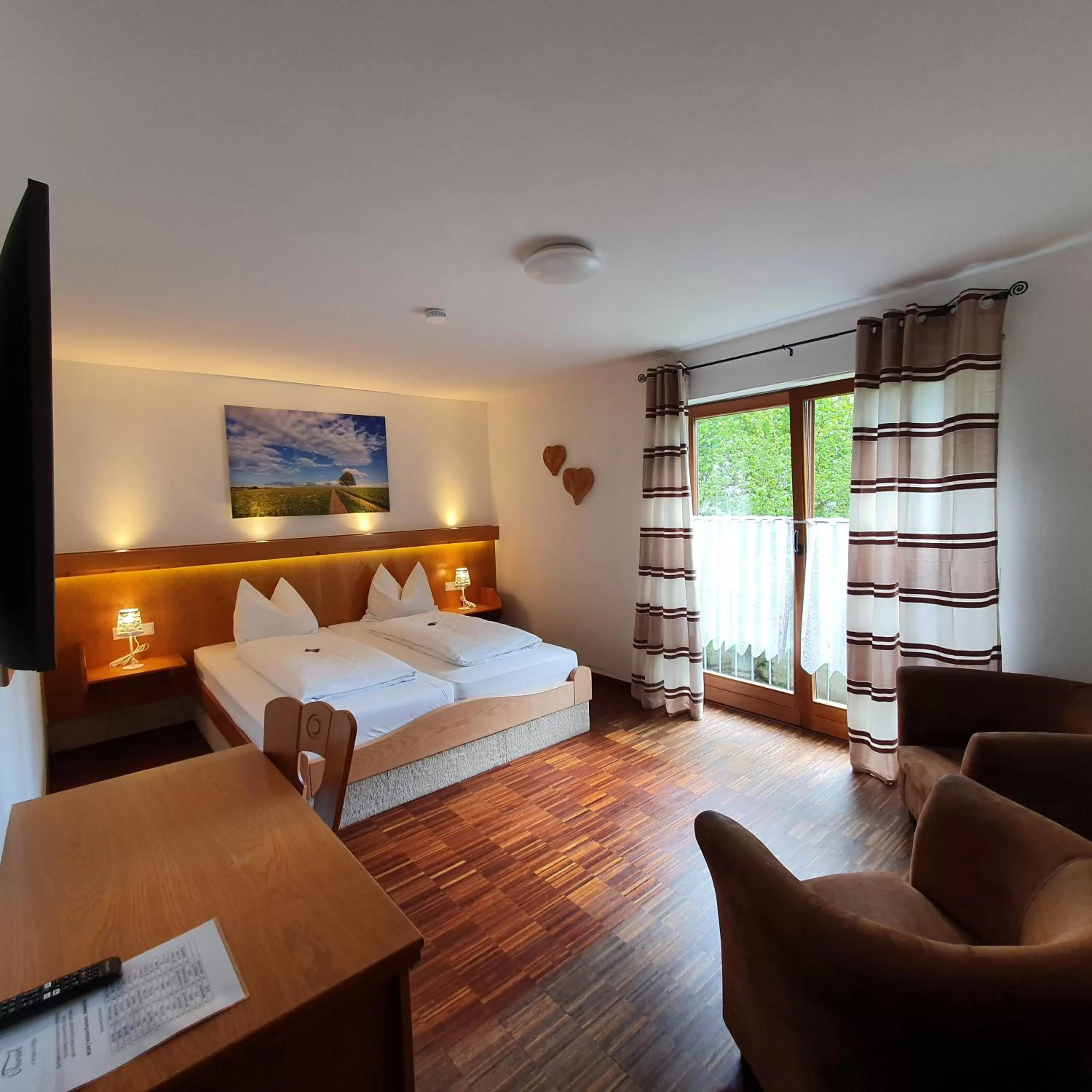 Photo of the whole room, Bed in Hotel Oberwirt Wangen