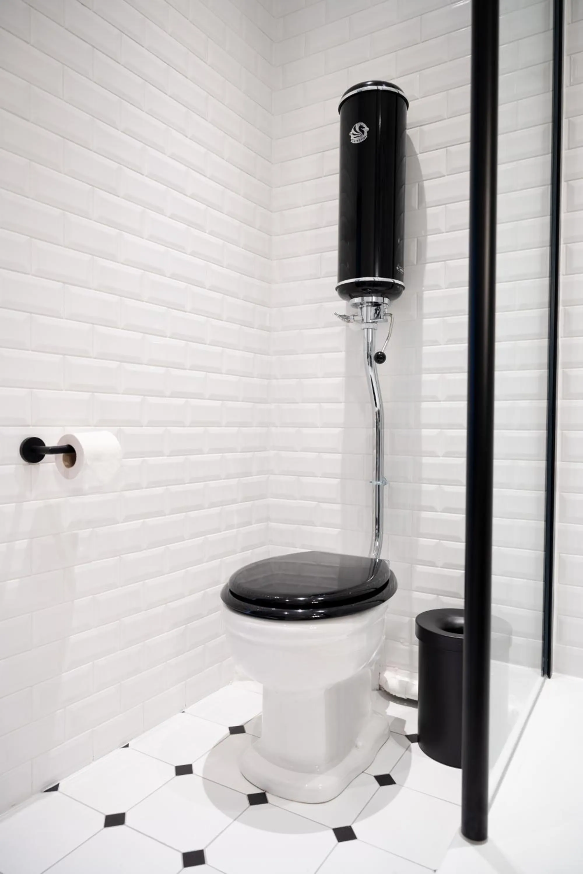 Bathroom in Esteem Tour Eiffel