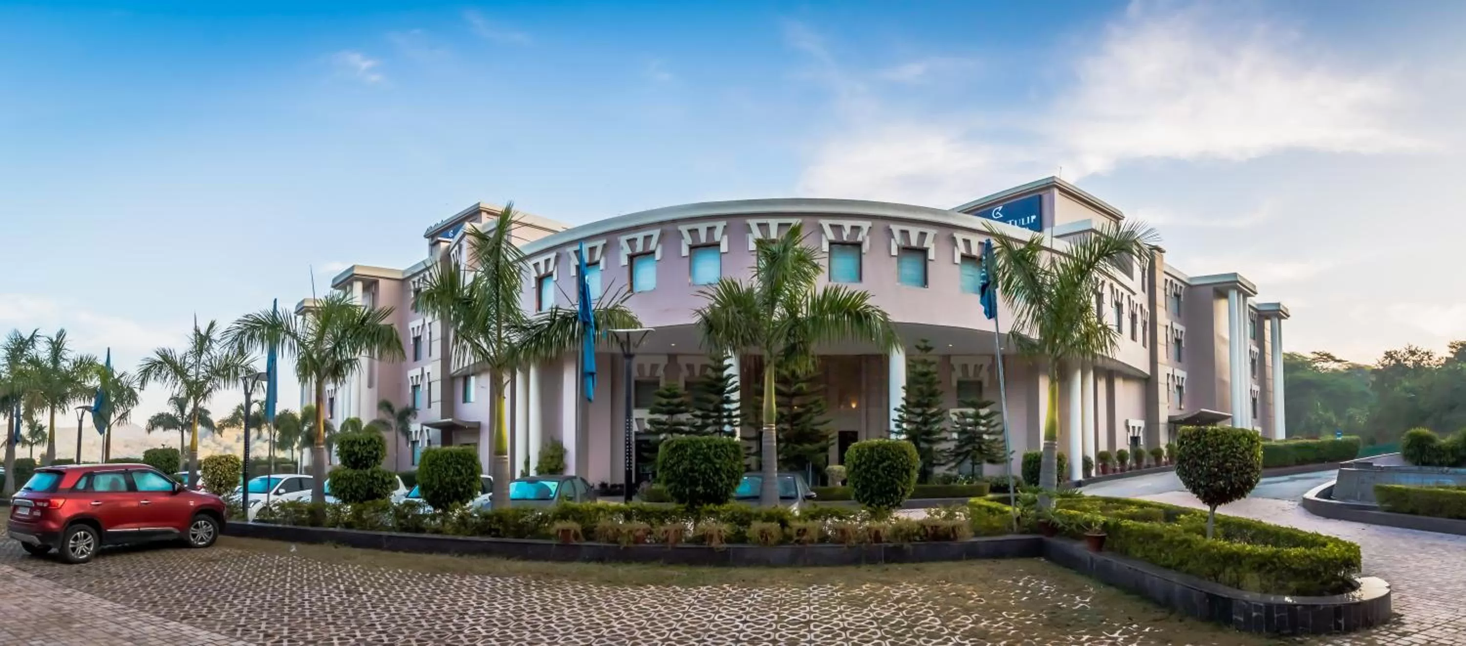 Facade/entrance in Golden Tulip Chandigarh, Panchkula