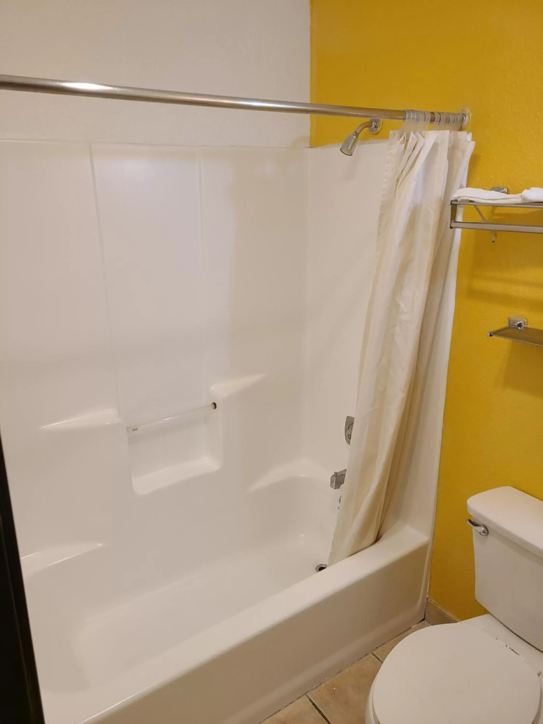 Shower, Bathroom in Travelodge by Wyndham Stockton