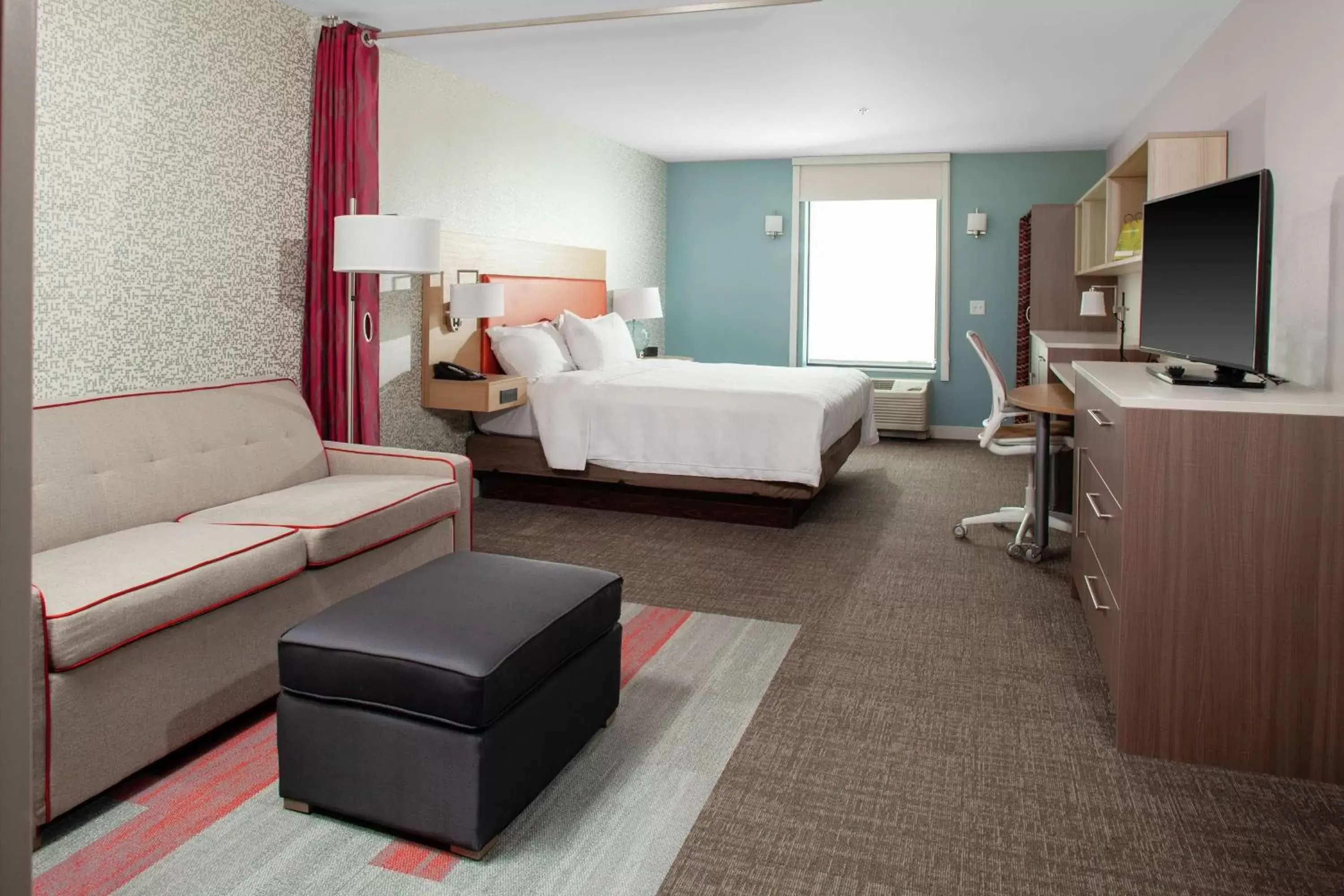 Bed in Home2 Suites by Hilton Bloomington