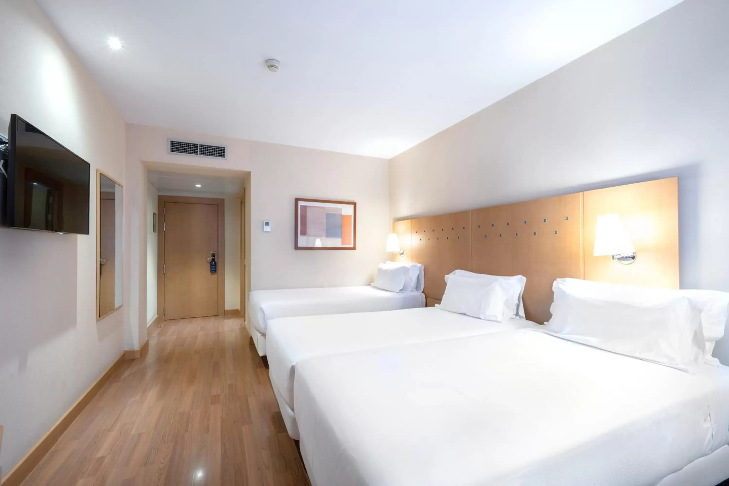 Bed in Catalonia La Maquinista Bed in Catalonia La Maquinista