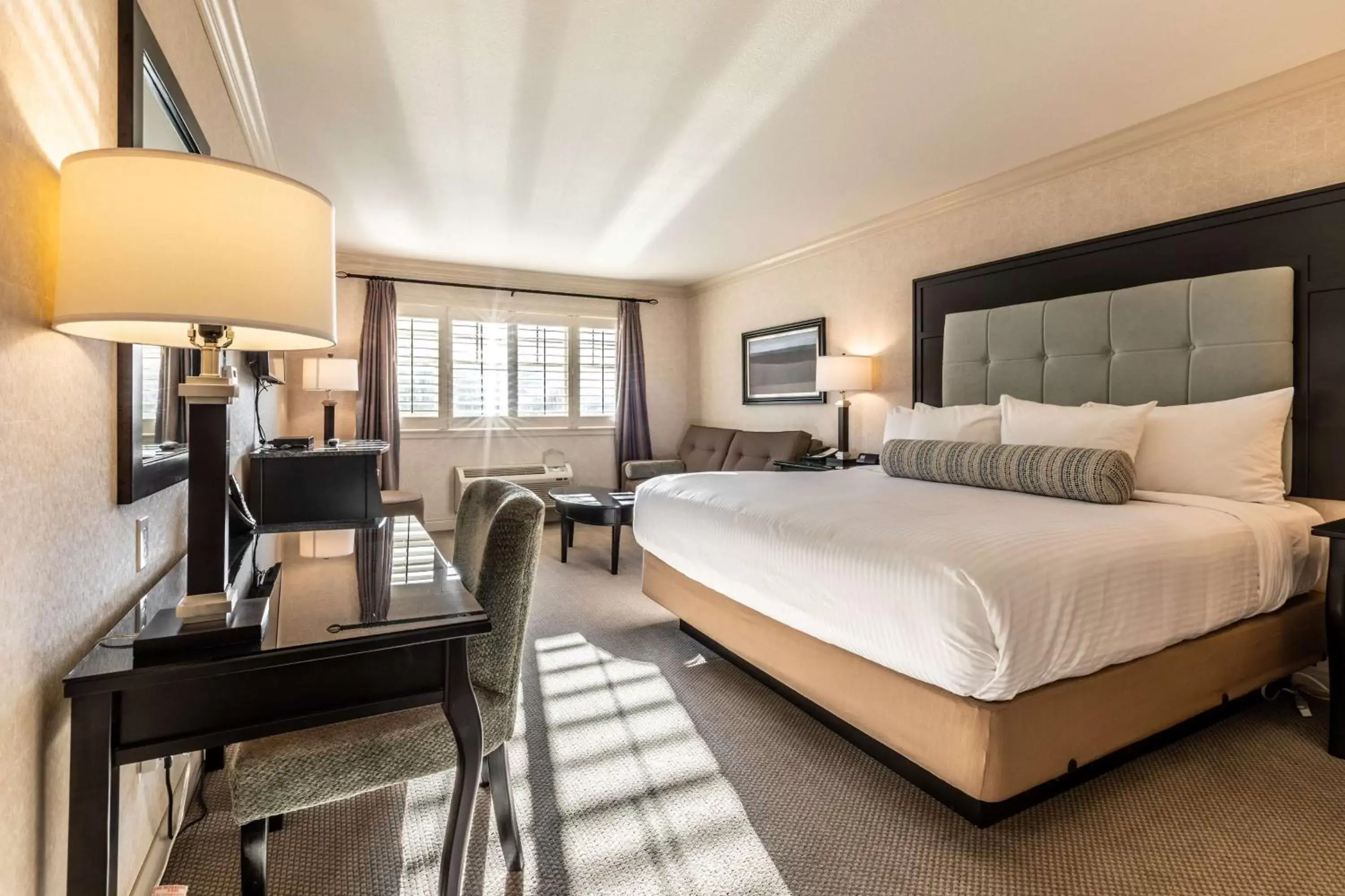 Photo of the whole room in Prestige Lakeside Resort, WorldHotels Elite