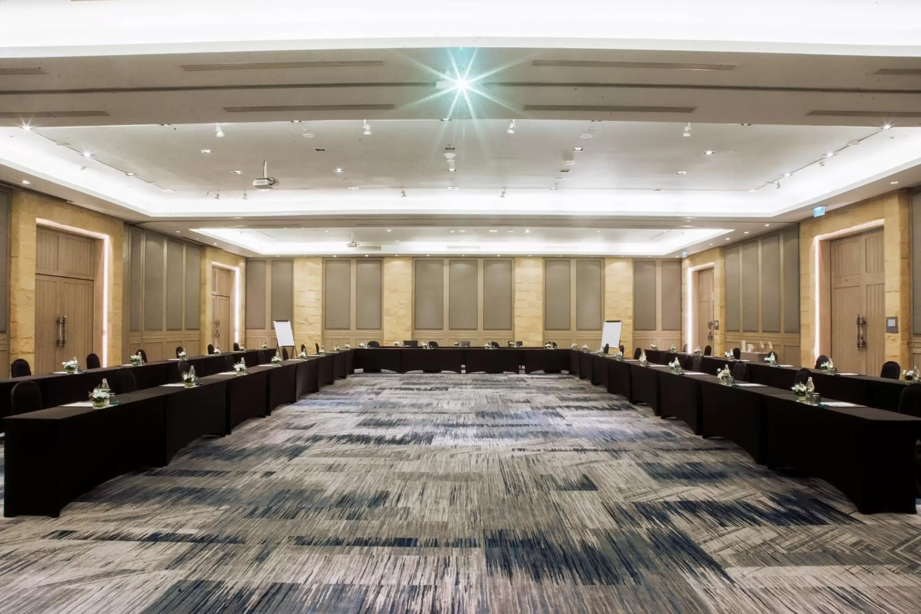 Meeting/conference room in InterContinental Pattaya Resort, an IHG Hotel