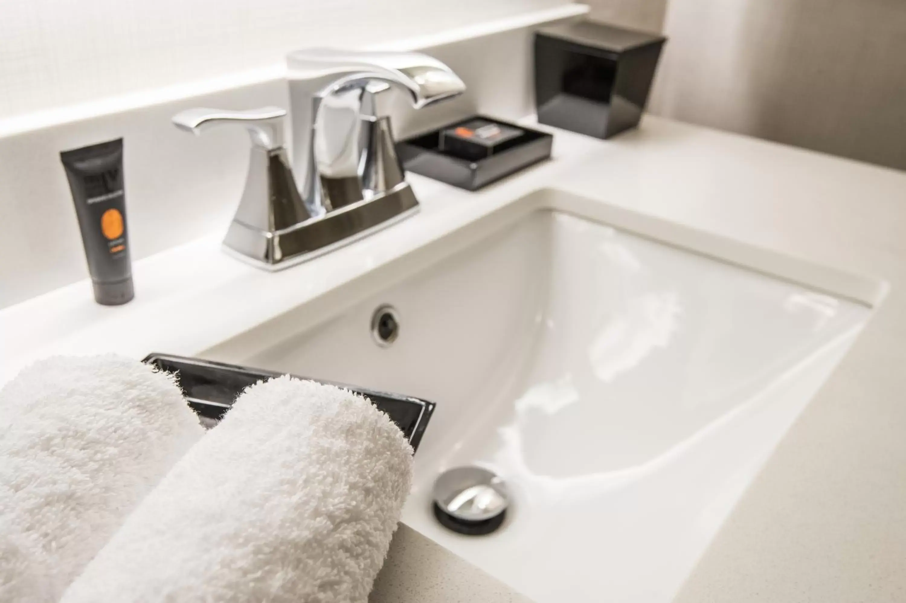 Edgewater Hotel Edgewater Hotel