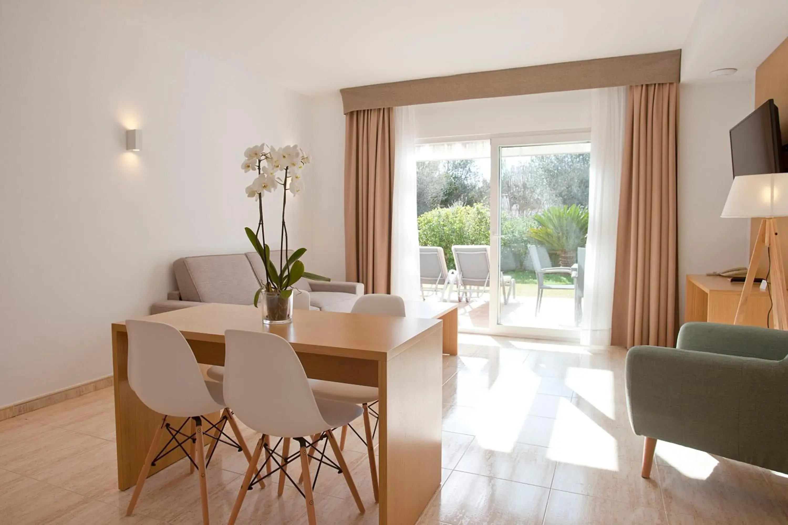 Dining area in Hotel La Pergola Mallorca