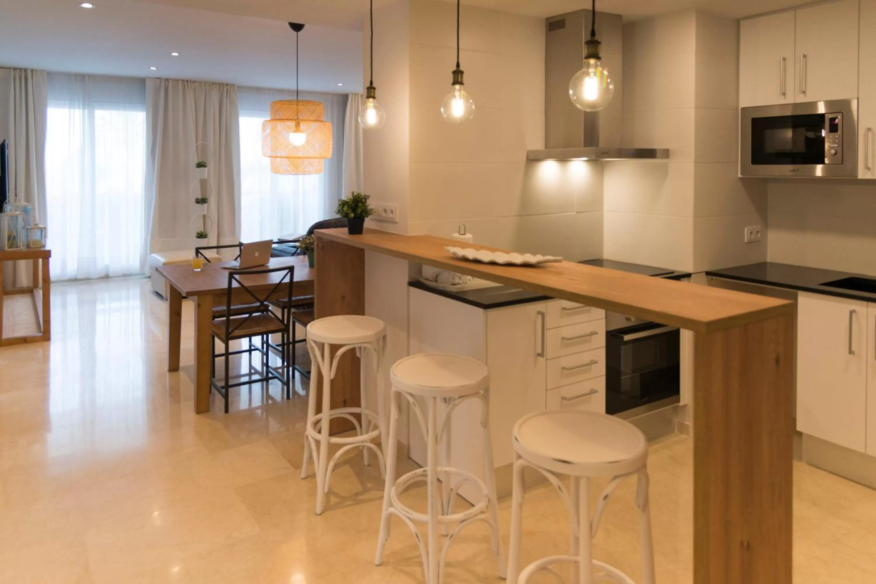 Kitchen or kitchenette in Mediterraneo Sitges