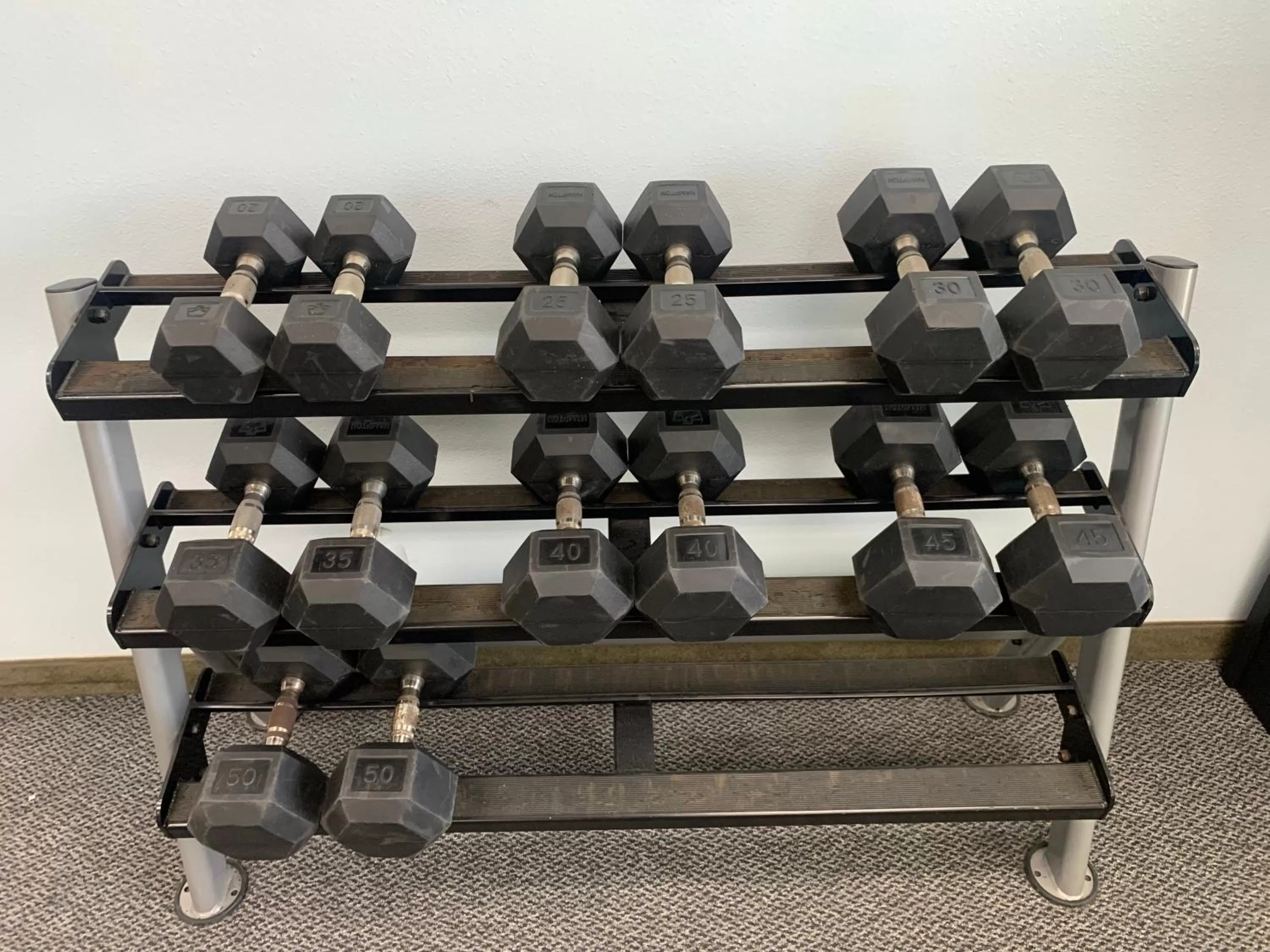 Fitness centre/facilities in Hotel Marguerite South Anaheim - Garden Grove, Trademark Collection by Wyndham