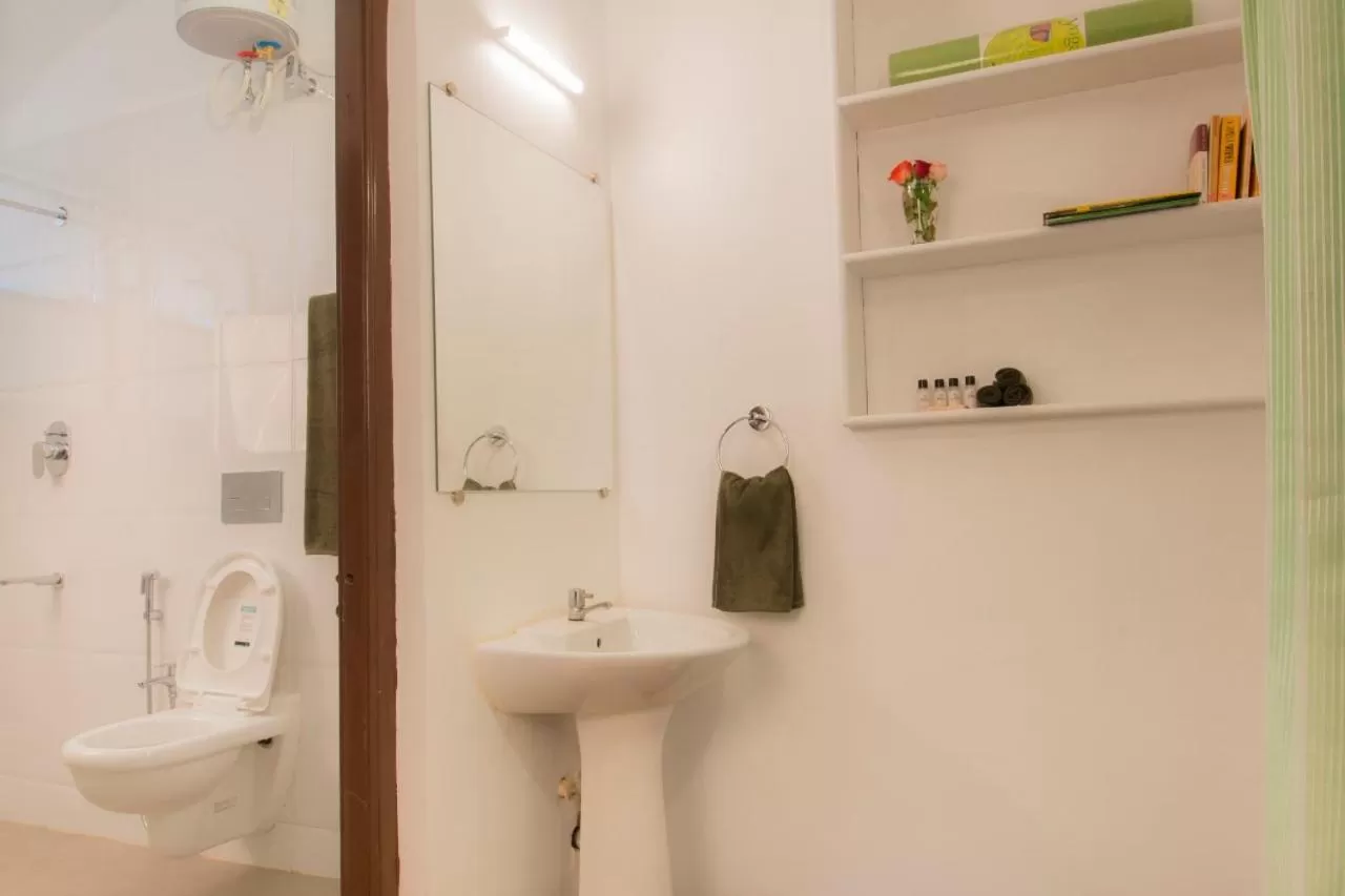 Toilet in Red Earth - Gokarna