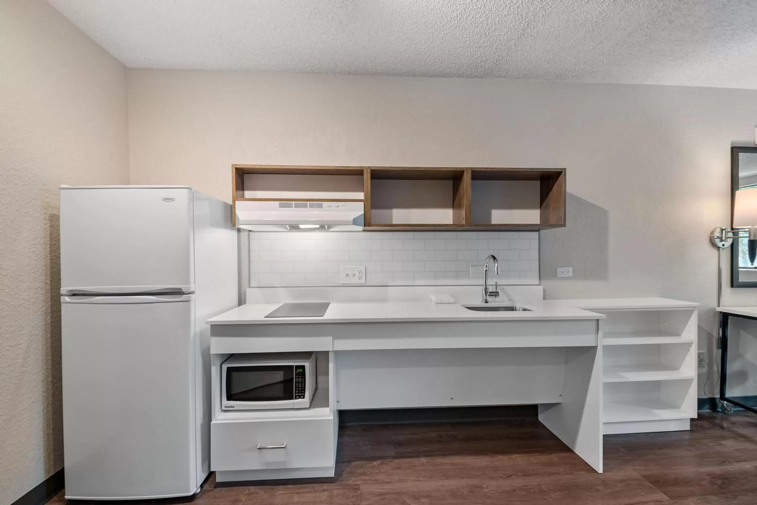 Kitchen or kitchenette, Kitchen/Kitchenette in Extended Stay America Premier Suites - Miami - Downtown Brickell - Cruise Port