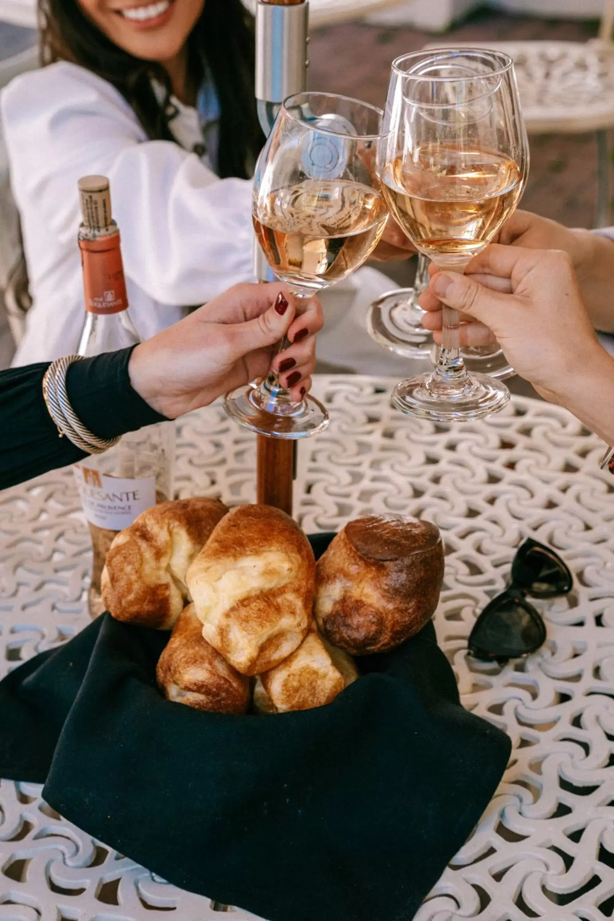 Food and drinks in Knob Hill Inn Food and drinks in Knob Hill Inn