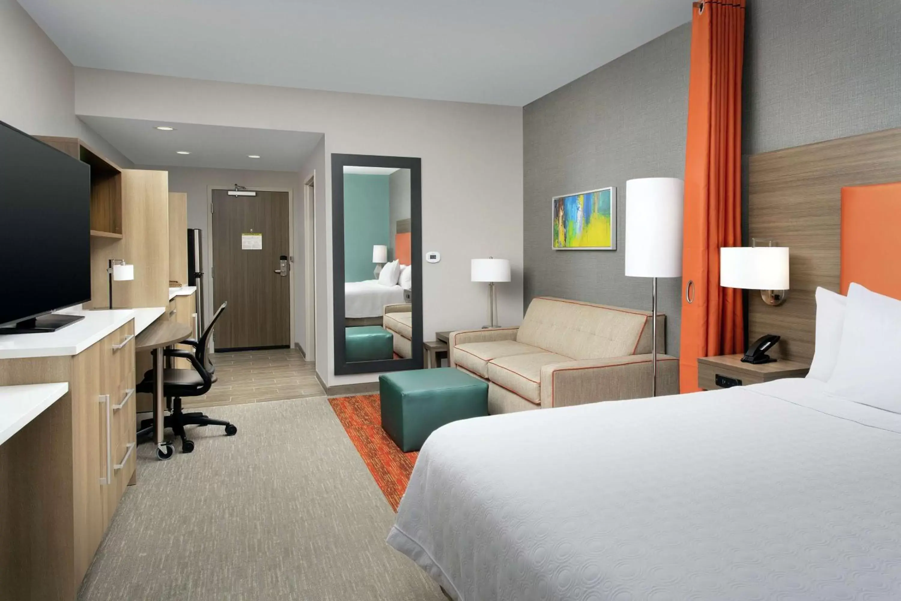 Bedroom in Home2 Suites By Hilton Asheville Biltmore Village