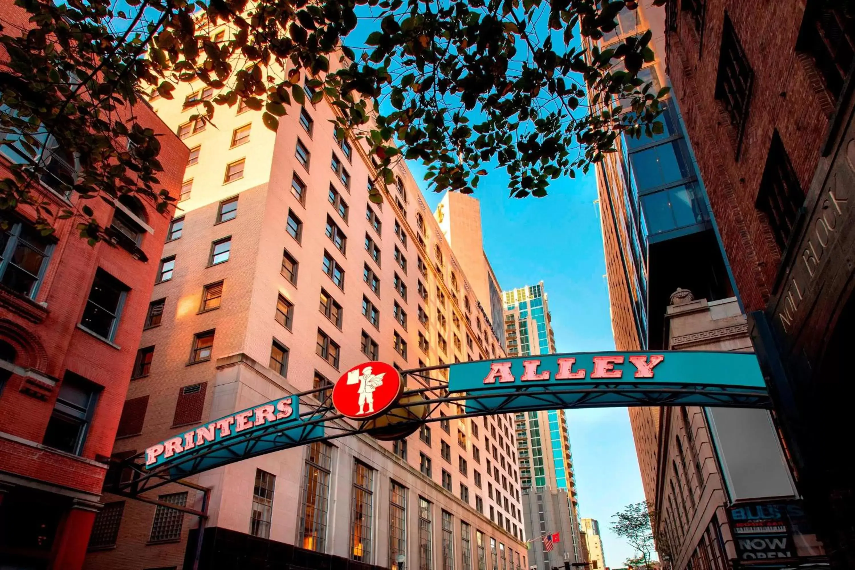 Property Building in Courtyard by Marriott Nashville Downtown